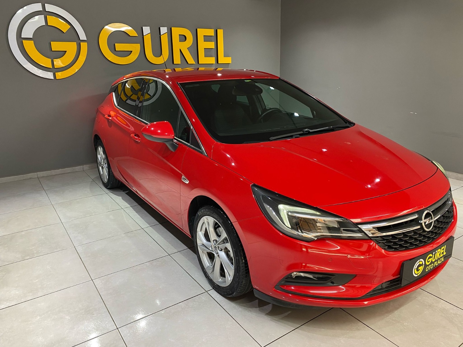 2017 Benzin Otomatik Opel Astra Kırmızı Gürel Tasarım Aksesuar Otomotiv San. Tic. Ltd. Şti.