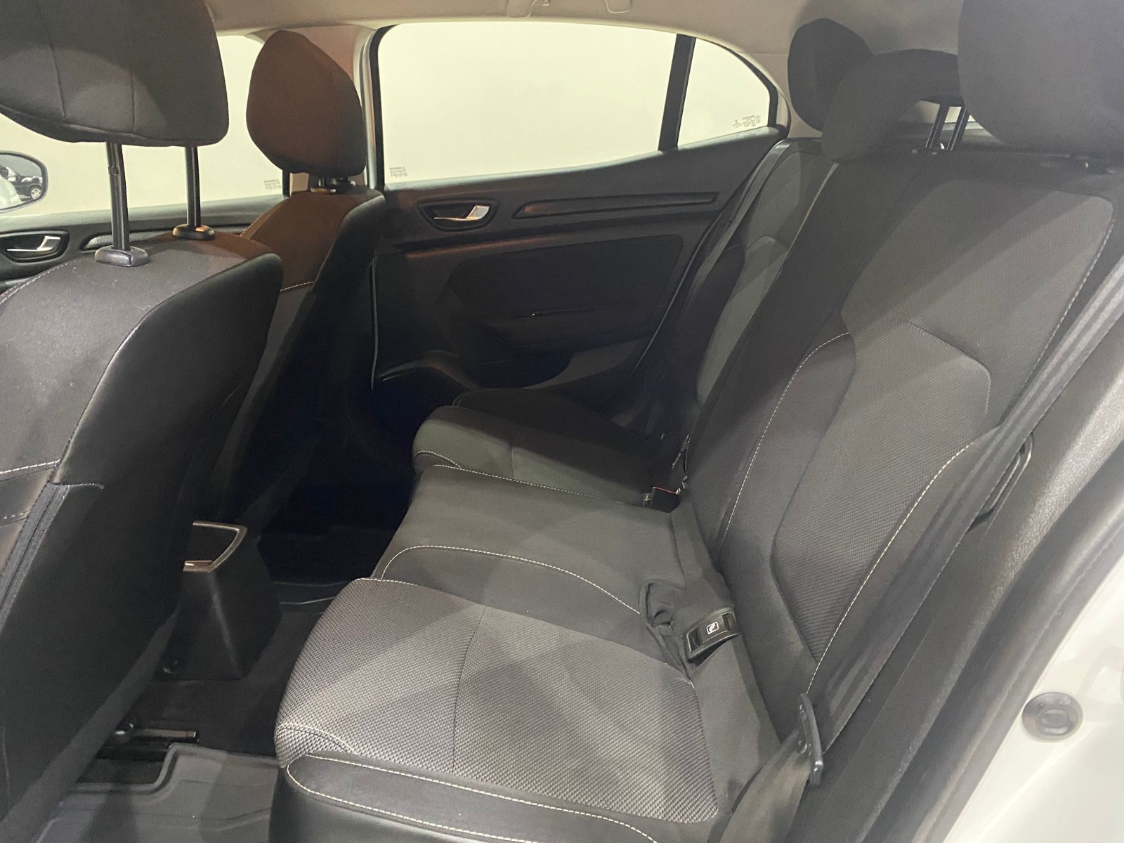 2018 Benzin Manuel Renault Megane Beyaz Gürel Tasarım Aksesuar Otomotiv San. Tic. Ltd. Şti.