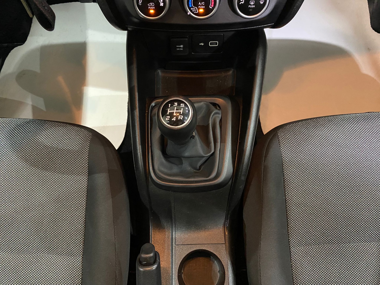 2022 Dizel Manuel Fiat Egea Beyaz Gürel Tasarım Aksesuar Otomotiv San. Tic. Ltd. Şti.