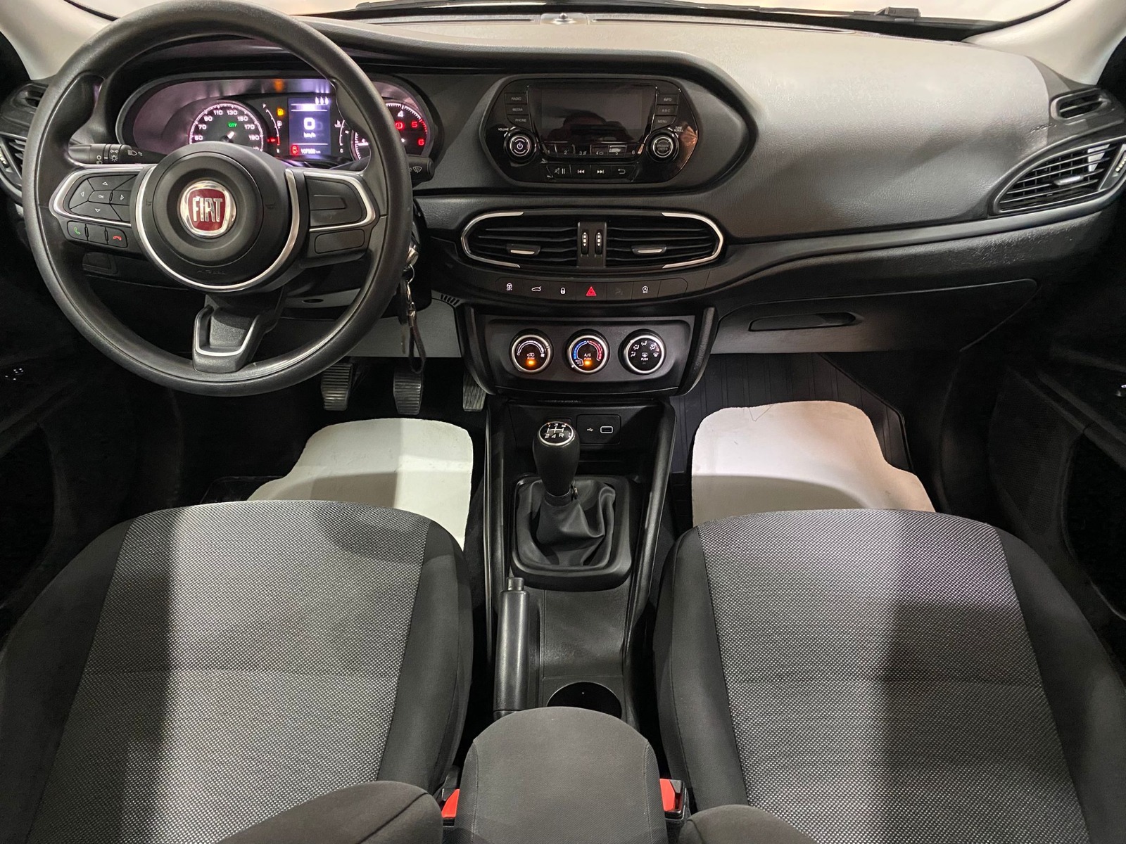 2022 Dizel Manuel Fiat Egea Beyaz Gürel Tasarım Aksesuar Otomotiv San. Tic. Ltd. Şti.