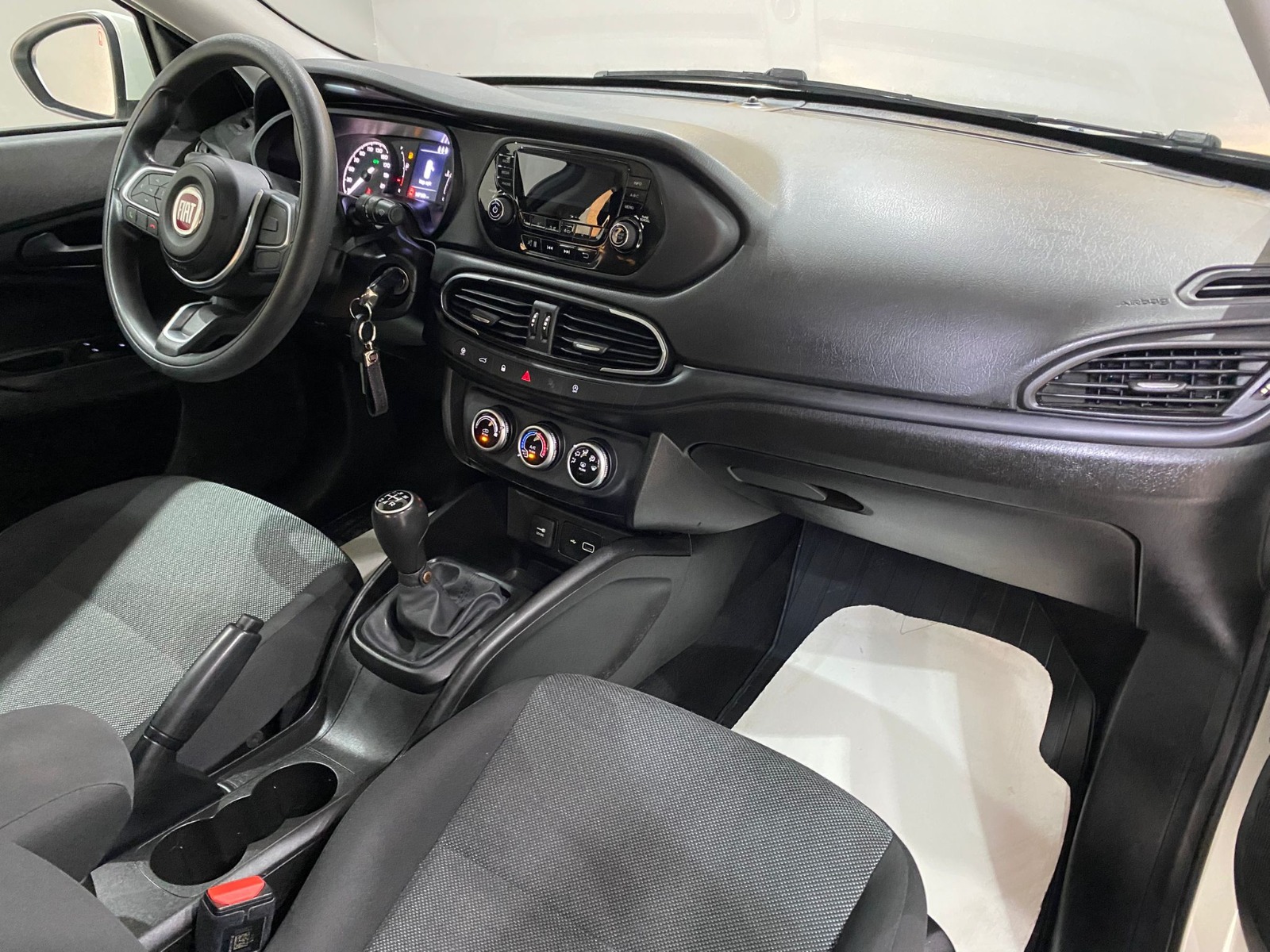 2022 Dizel Manuel Fiat Egea Beyaz Gürel Tasarım Aksesuar Otomotiv San. Tic. Ltd. Şti.