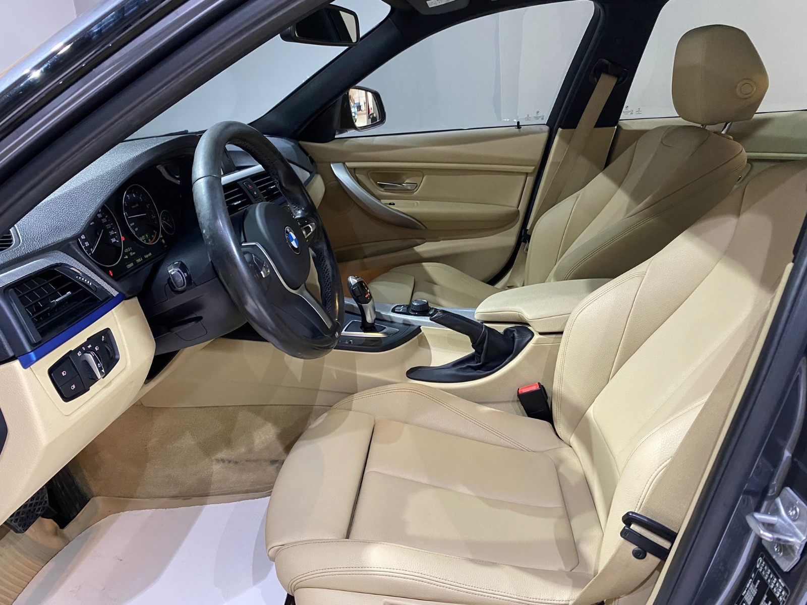 2015 Benzin Otomatik BMW 3 Serisi Gri Gürel Tasarım Aksesuar Otomotiv San. Tic. Ltd. Şti.