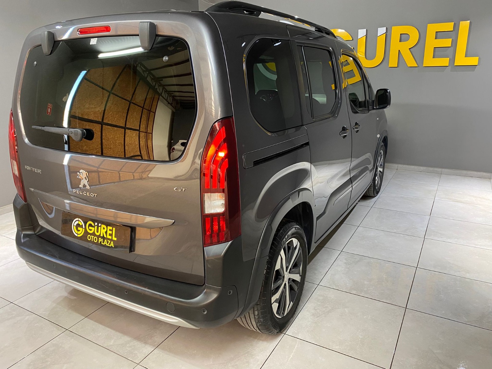 2023 Dizel Otomatik Peugeot Rifter Gri Gürel Tasarım Aksesuar Otomotiv San. Tic. Ltd. Şti.