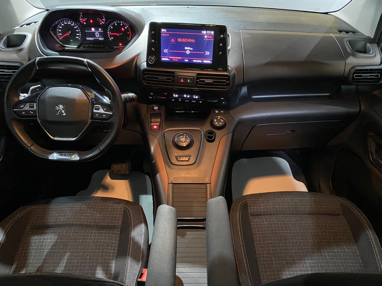 2023 Dizel Otomatik Peugeot Rifter Gri Gürel Tasarım Aksesuar Otomotiv San. Tic. Ltd. Şti.