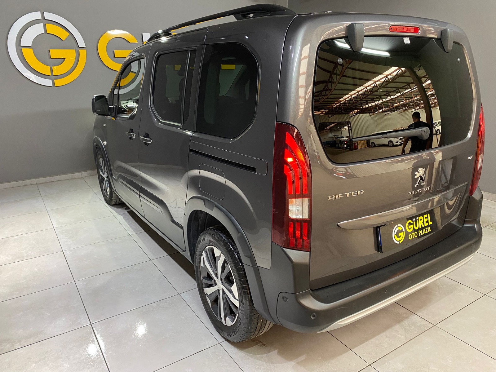 2023 Dizel Otomatik Peugeot Rifter Gri Gürel Tasarım Aksesuar Otomotiv San. Tic. Ltd. Şti.