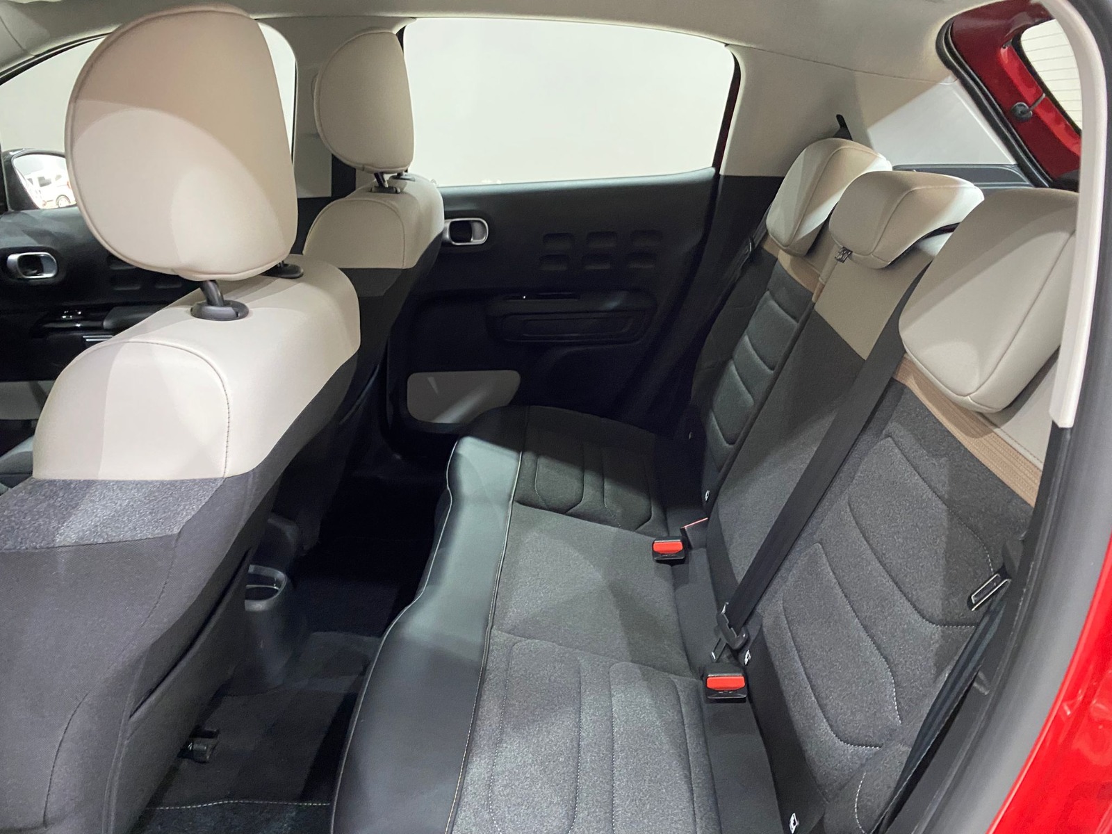 2023 Benzin Otomatik Citroen C3 Kırmızı Gürel Tasarım Aksesuar Otomotiv San. Tic. Ltd. Şti.