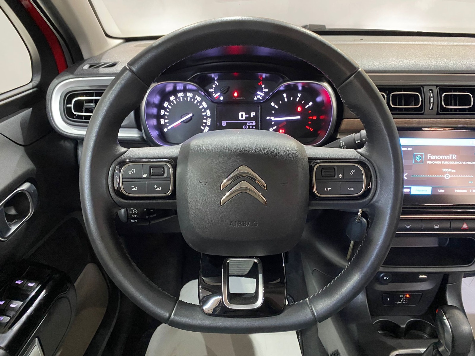 2023 Benzin Otomatik Citroen C3 Kırmızı Gürel Tasarım Aksesuar Otomotiv San. Tic. Ltd. Şti.