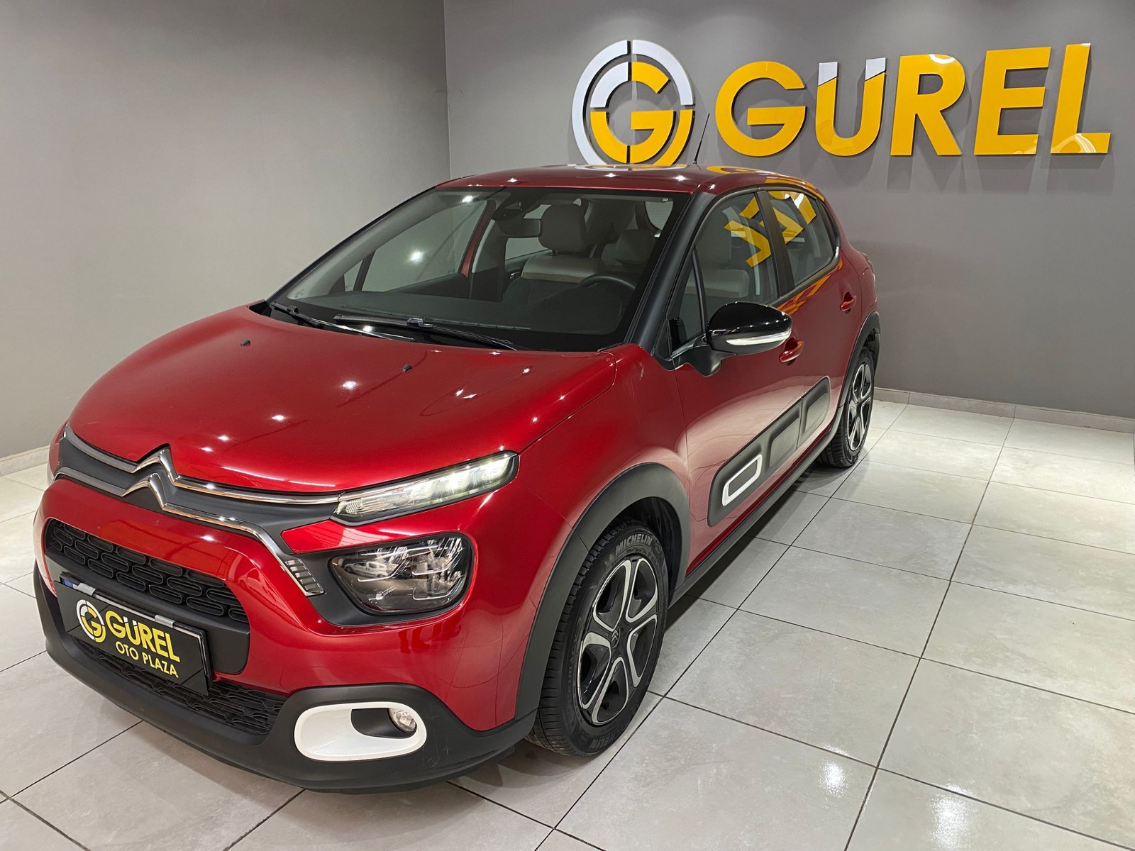 2023 Benzin Otomatik Citroen C3 Kırmızı Gürel Tasarım Aksesuar Otomotiv San. Tic. Ltd. Şti.