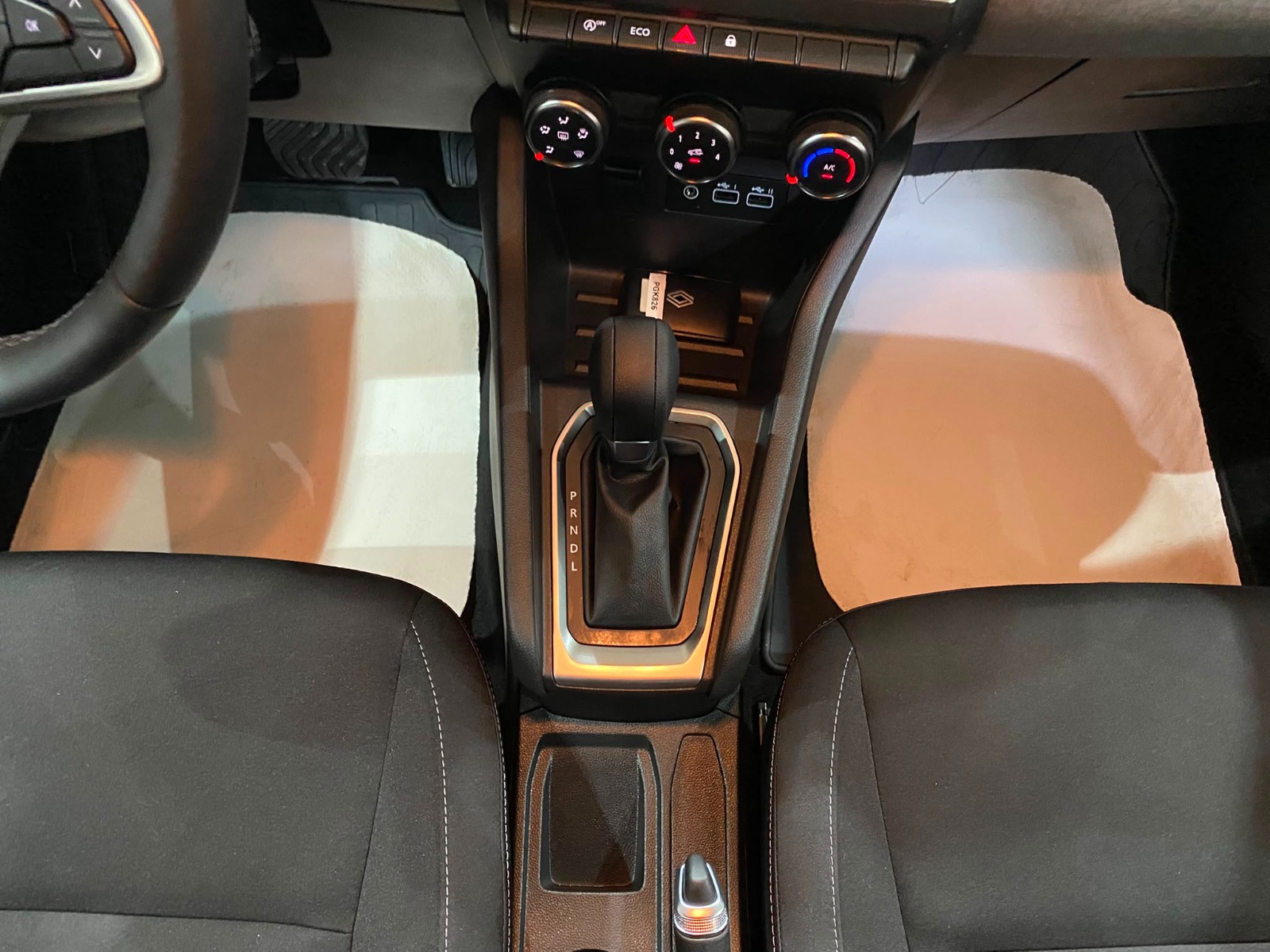 2025 Benzin Otomatik Renault Clio Gri Gürel Tasarım Aksesuar Otomotiv San. Tic. Ltd. Şti.