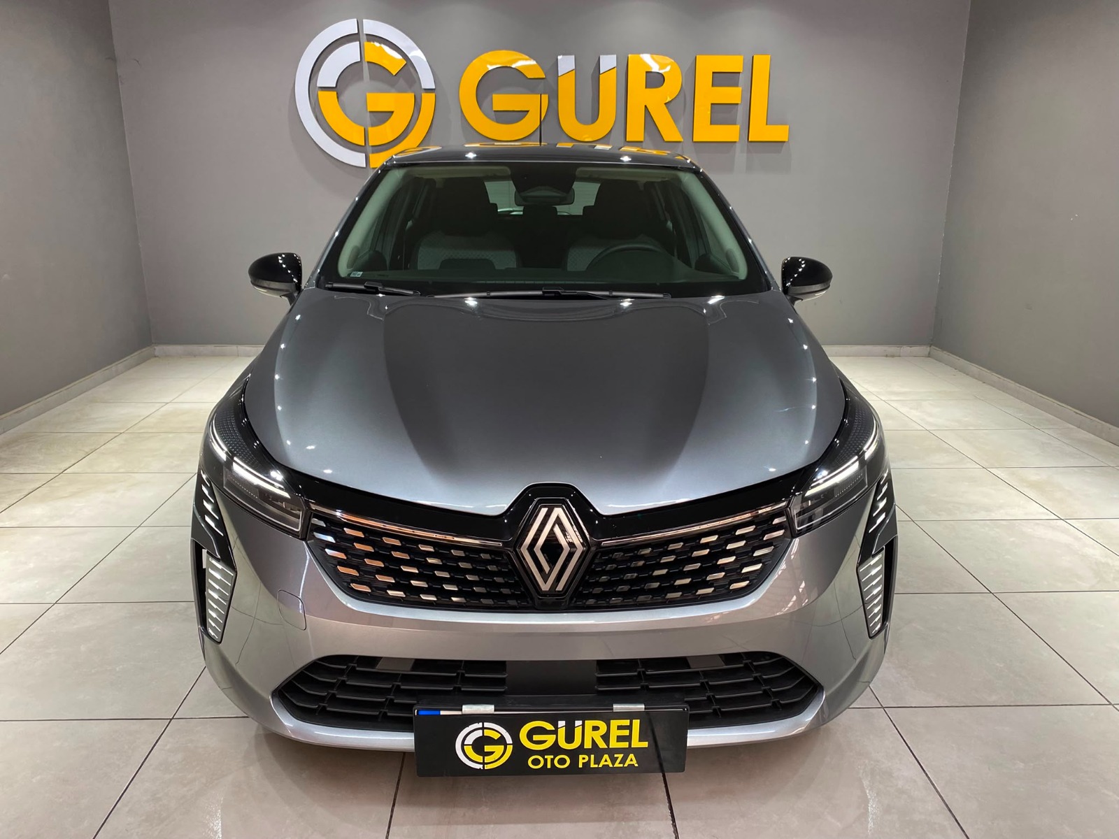 2025 Benzin Otomatik Renault Clio Gri Gürel Tasarım Aksesuar Otomotiv San. Tic. Ltd. Şti.