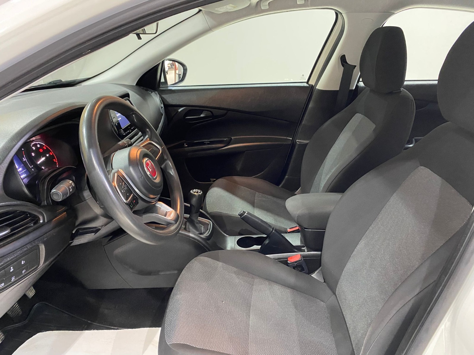 2023 Dizel Manuel Fiat Egea Beyaz Gürel Tasarım Aksesuar Otomotiv San. Tic. Ltd. Şti.