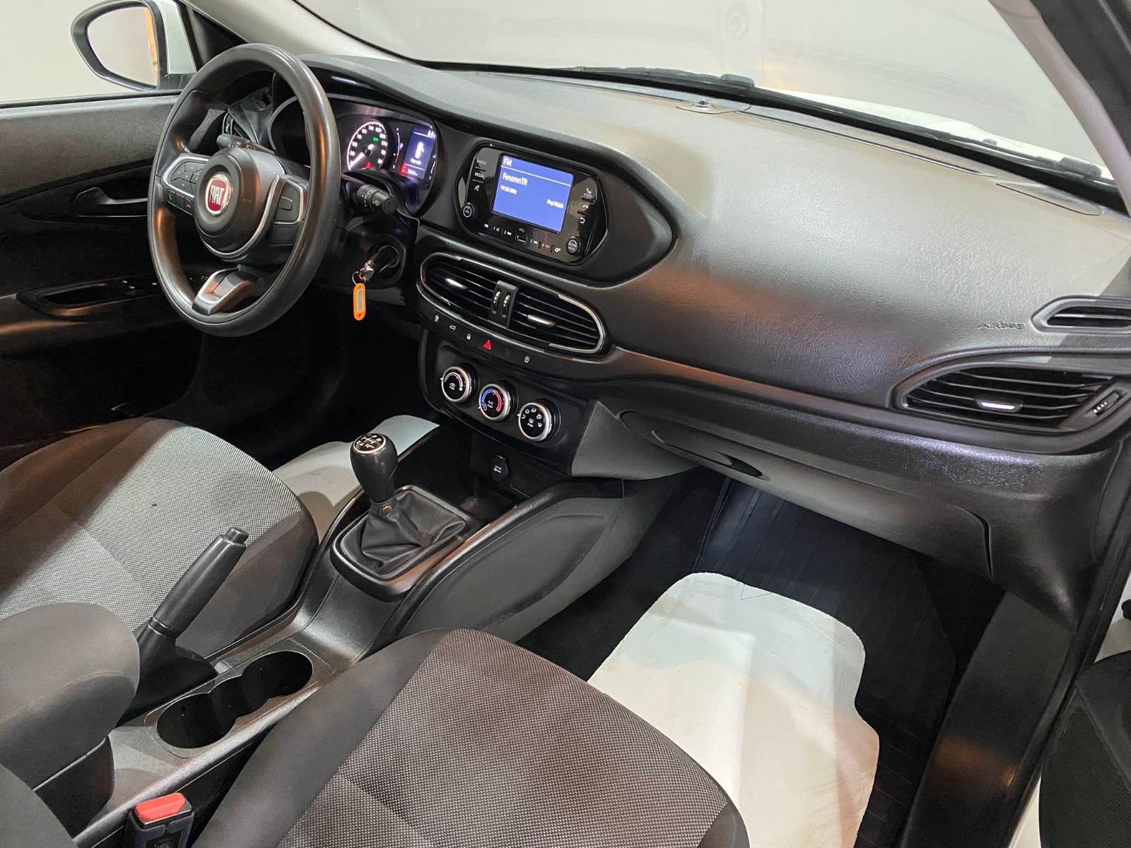 2023 Dizel Manuel Fiat Egea Beyaz Gürel Tasarım Aksesuar Otomotiv San. Tic. Ltd. Şti.