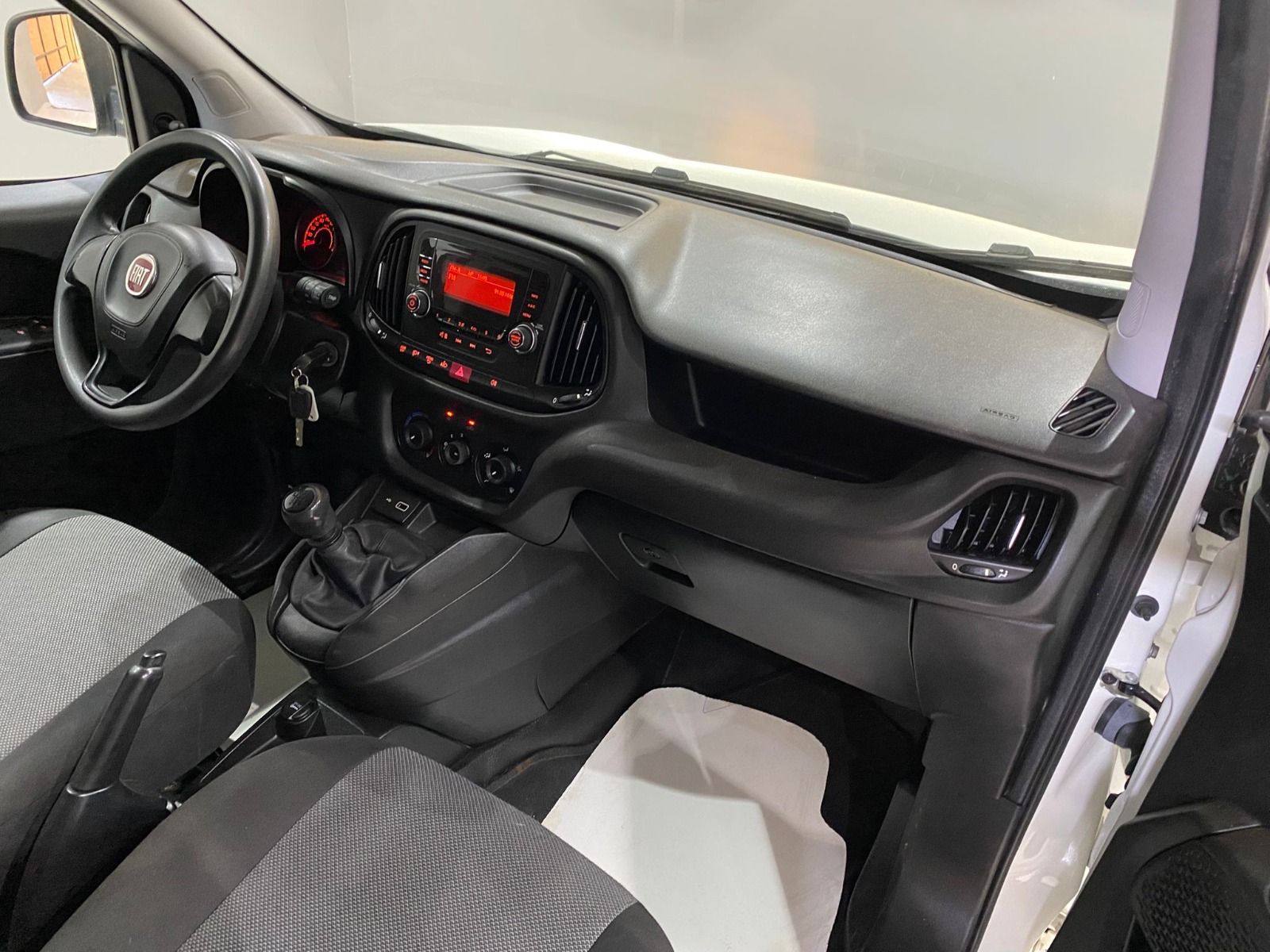 2023 Dizel Manuel Fiat Doblo Beyaz Gürel Tasarım Aksesuar Otomotiv San. Tic. Ltd. Şti.
