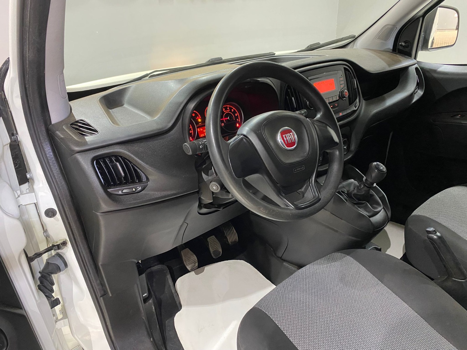 2023 Dizel Manuel Fiat Doblo Beyaz Gürel Tasarım Aksesuar Otomotiv San. Tic. Ltd. Şti.