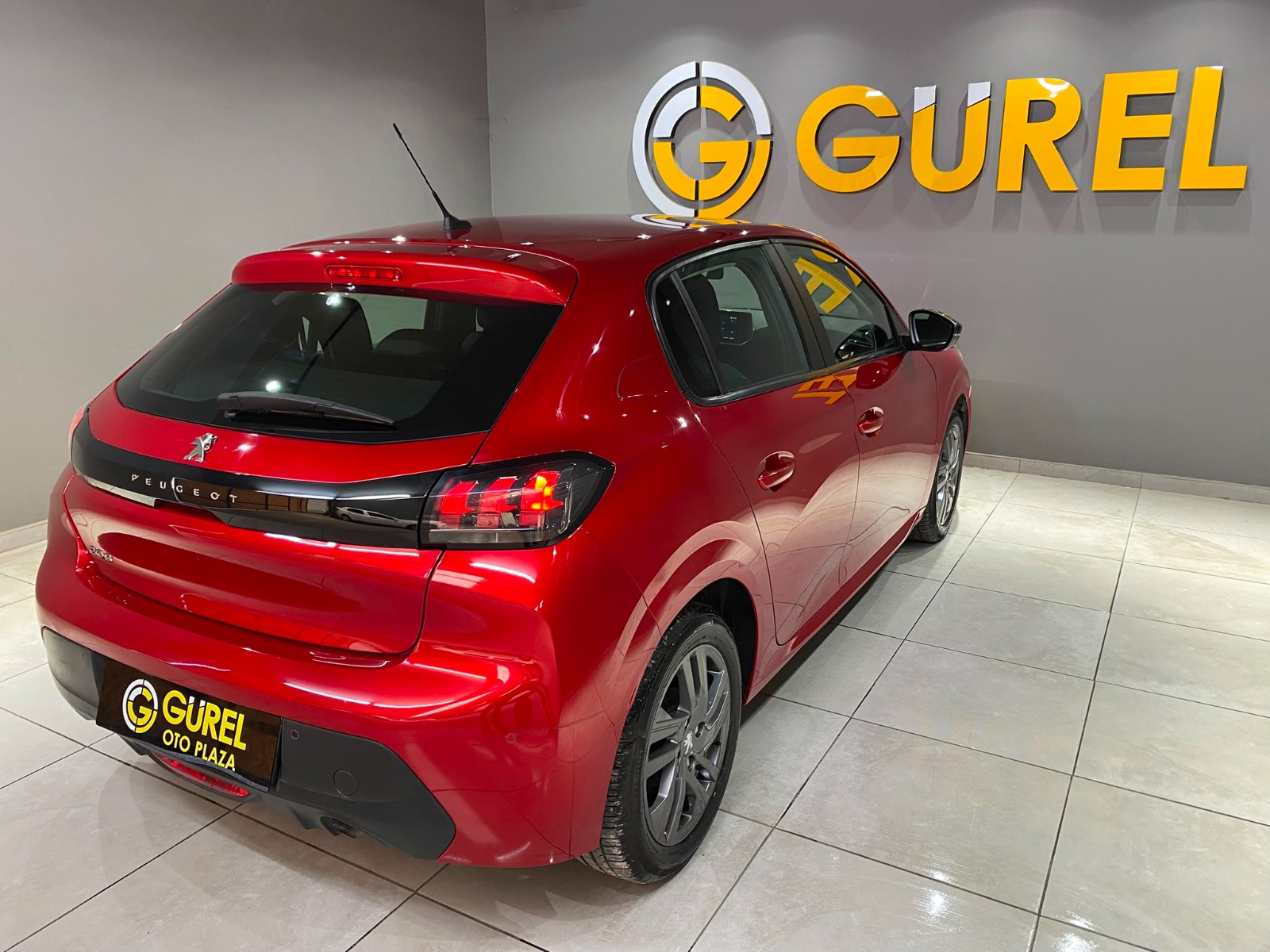 2022 Benzin Manuel Peugeot 208 Kırmızı Gürel Tasarım Aksesuar Otomotiv San. Tic. Ltd. Şti.