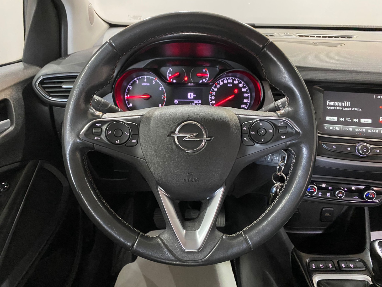 2021 Benzin Manuel Opel Crossland Gri Gürel Tasarım Aksesuar Otomotiv San. Tic. Ltd. Şti.
