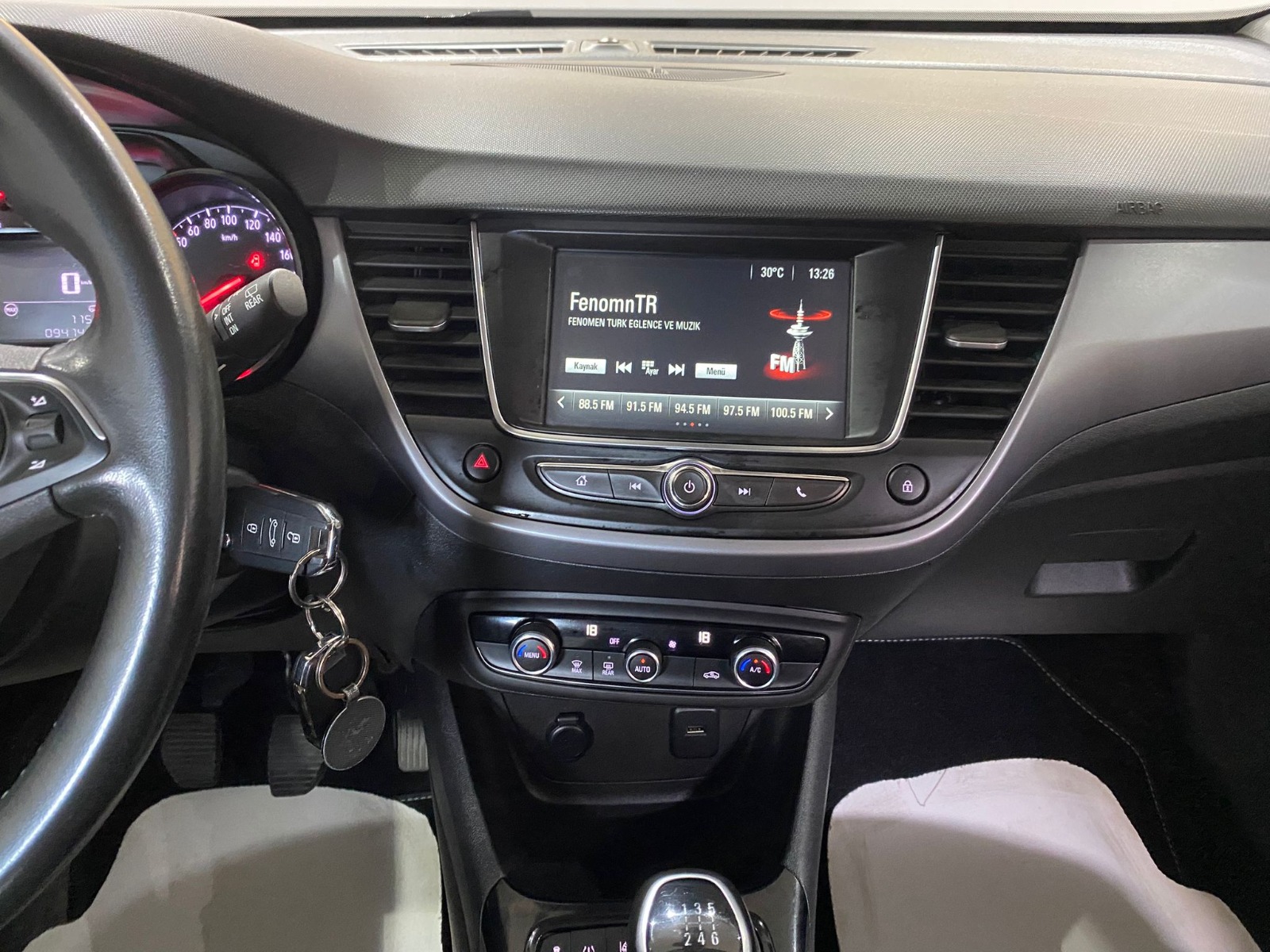 2021 Benzin Manuel Opel Crossland Gri Gürel Tasarım Aksesuar Otomotiv San. Tic. Ltd. Şti.