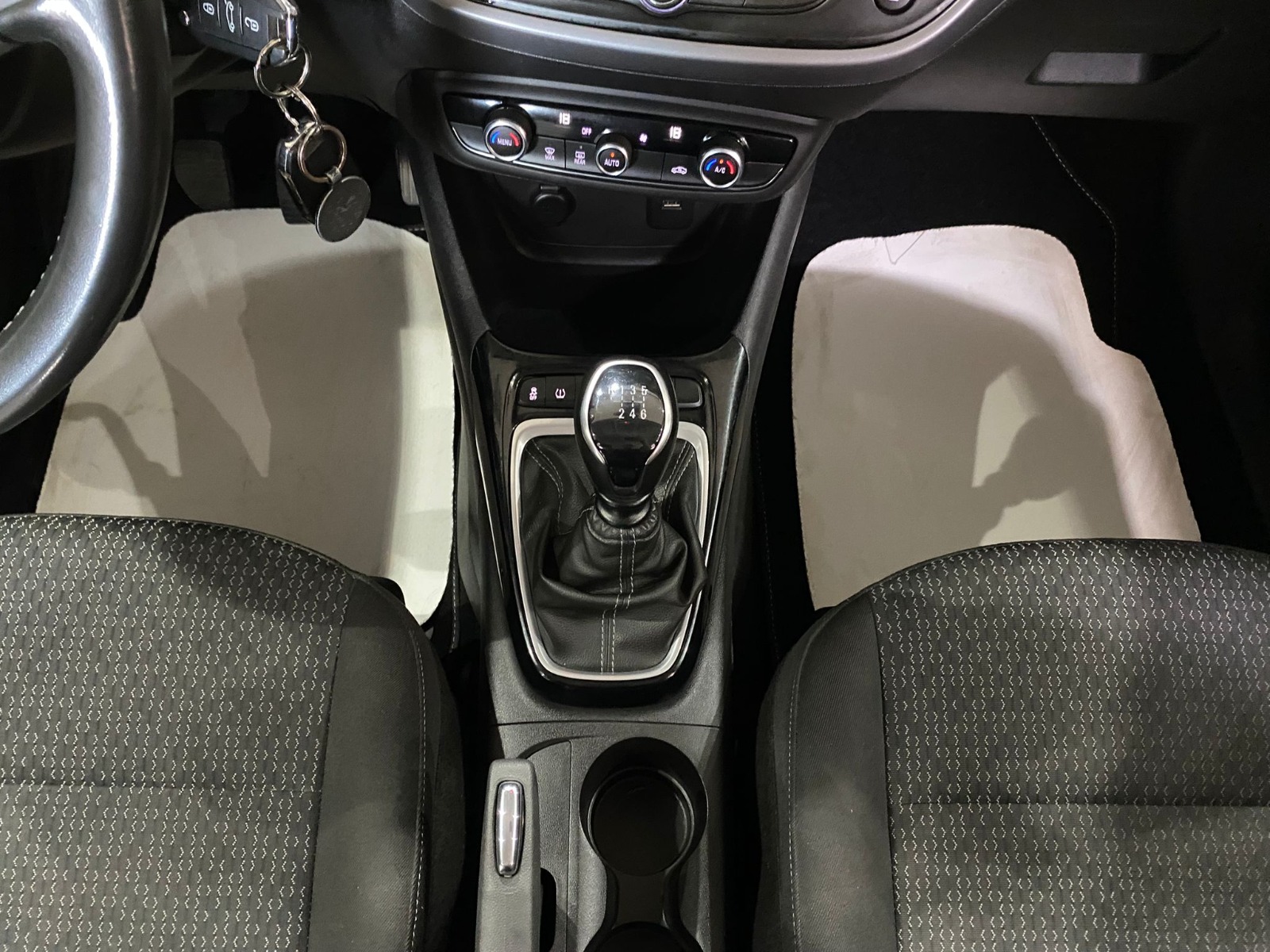 2021 Benzin Manuel Opel Crossland Gri Gürel Tasarım Aksesuar Otomotiv San. Tic. Ltd. Şti.