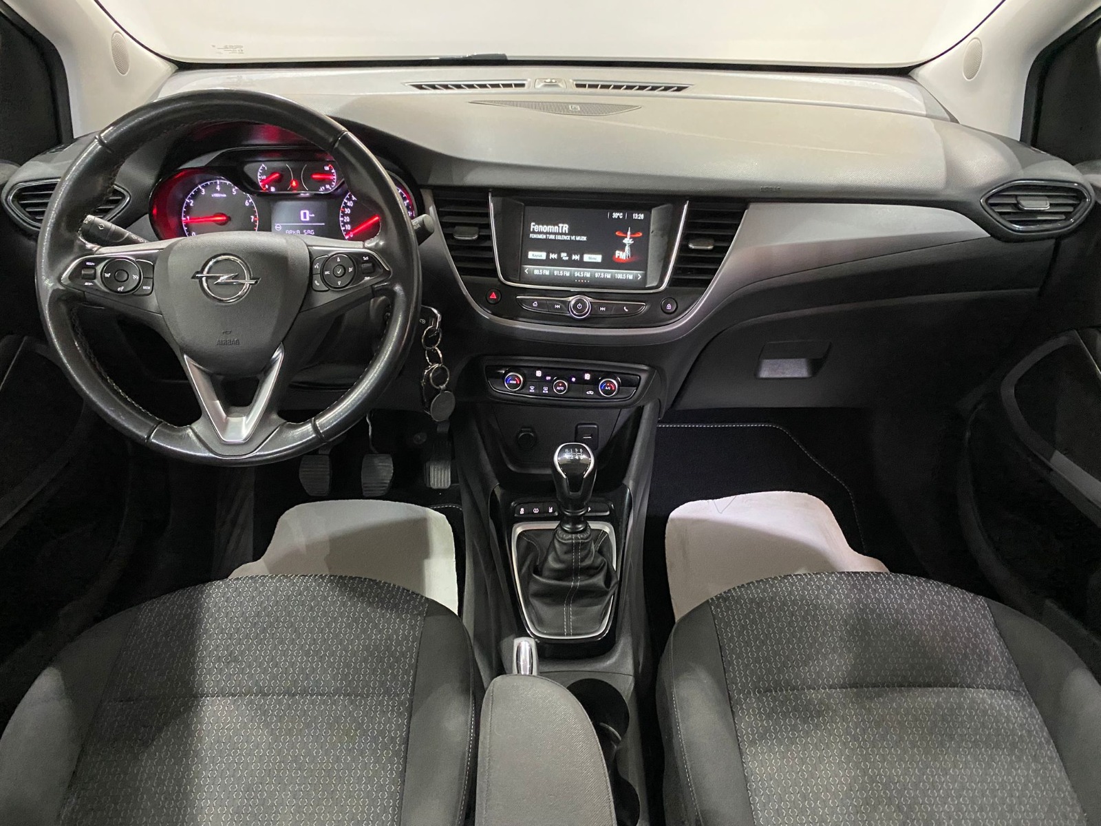 2021 Benzin Manuel Opel Crossland Gri Gürel Tasarım Aksesuar Otomotiv San. Tic. Ltd. Şti.