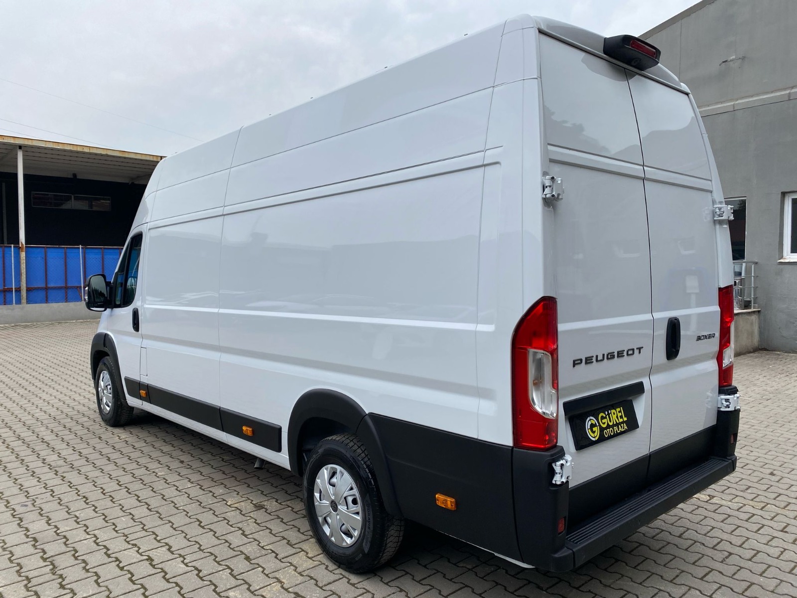 TaksitliOto.Net | 2.El Peugeot Boxer Panelvan 2.2 HDI 435 L4H3 | Manuel & Dizel | Beyaz | İzmir.2el 2025 Dizel Manuel Peugeot Boxer Beyaz Gürel Tasarım Aksesuar Otomotiv San. Tic. Ltd. Şti.