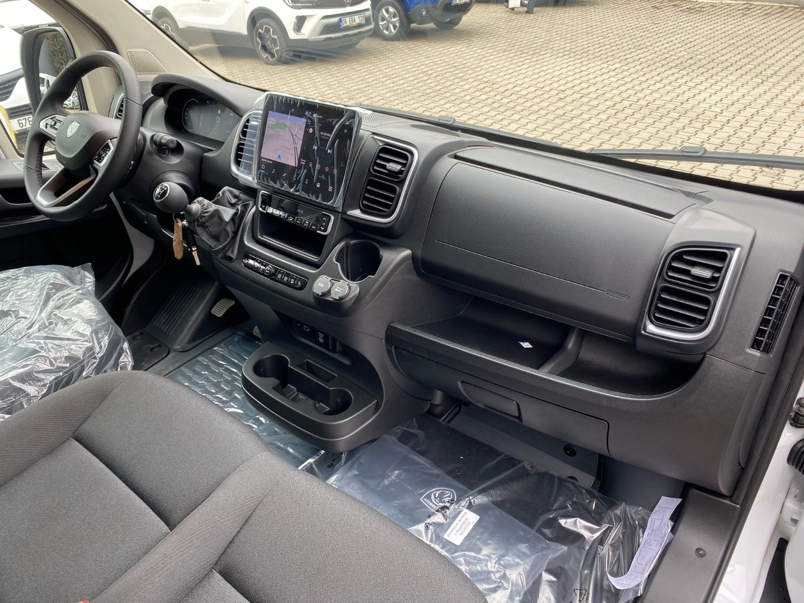 TaksitliOto.Net | 2.El Peugeot Boxer Panelvan 2.2 HDI 435 L4H3 | Manuel & Dizel | Beyaz | İzmir.2el 2025 Dizel Manuel Peugeot Boxer Beyaz Gürel Tasarım Aksesuar Otomotiv San. Tic. Ltd. Şti.