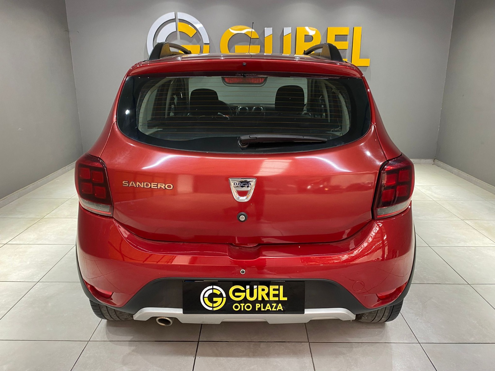2017 Dizel Manuel Dacia Sandero Kırmızı Gürel Tasarım Aksesuar Otomotiv San. Tic. Ltd. Şti.