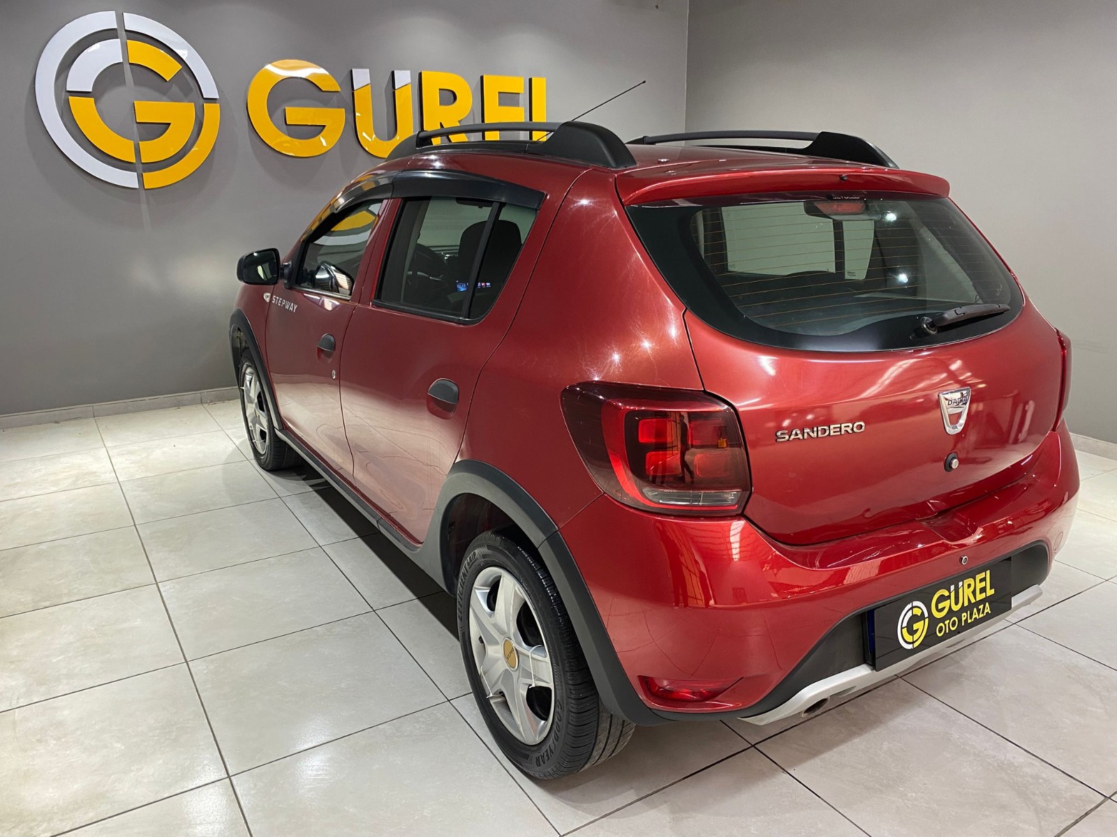 2017 Dizel Manuel Dacia Sandero Kırmızı Gürel Tasarım Aksesuar Otomotiv San. Tic. Ltd. Şti.