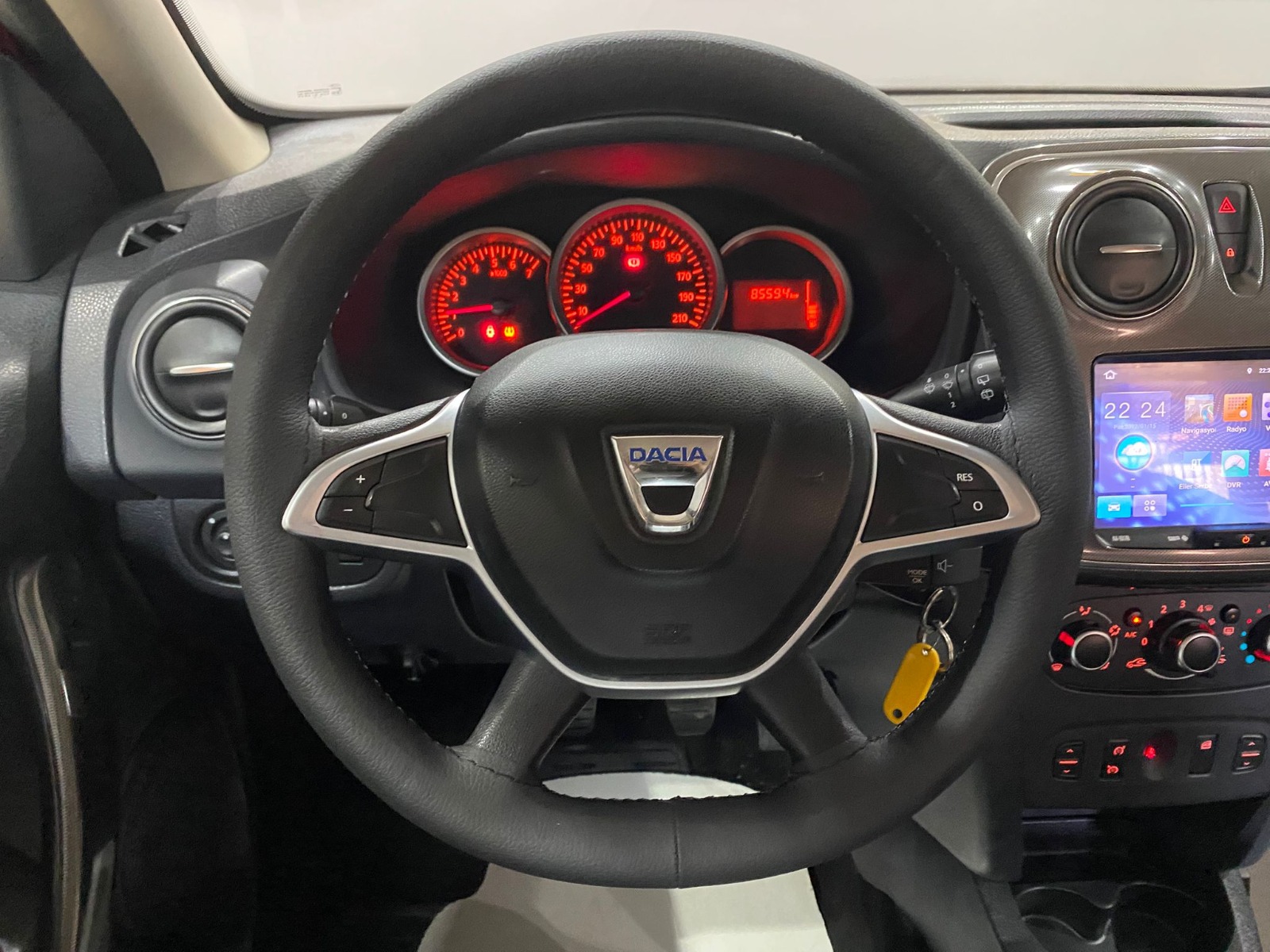 2017 Dizel Manuel Dacia Sandero Kırmızı Gürel Tasarım Aksesuar Otomotiv San. Tic. Ltd. Şti.