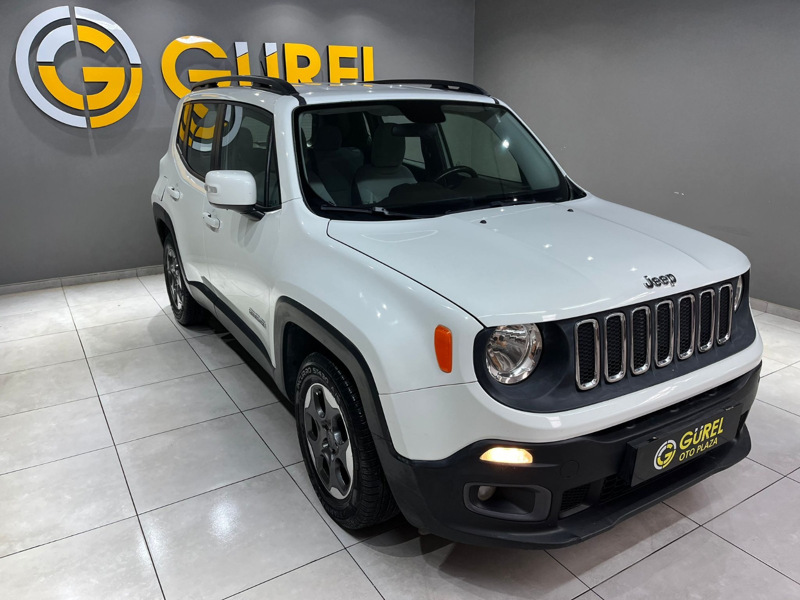 TaksitliOto.Net | 2.El Jeep Renegade SUV 1.6 L MultiJet 4x2 Longitude | Manuel & Dizel | Beyaz | İzmir.2el 2014 Dizel Manuel Jeep Renegade Beyaz Gürel Tasarım Aksesuar Otomotiv San. Tic. Ltd. Şti.