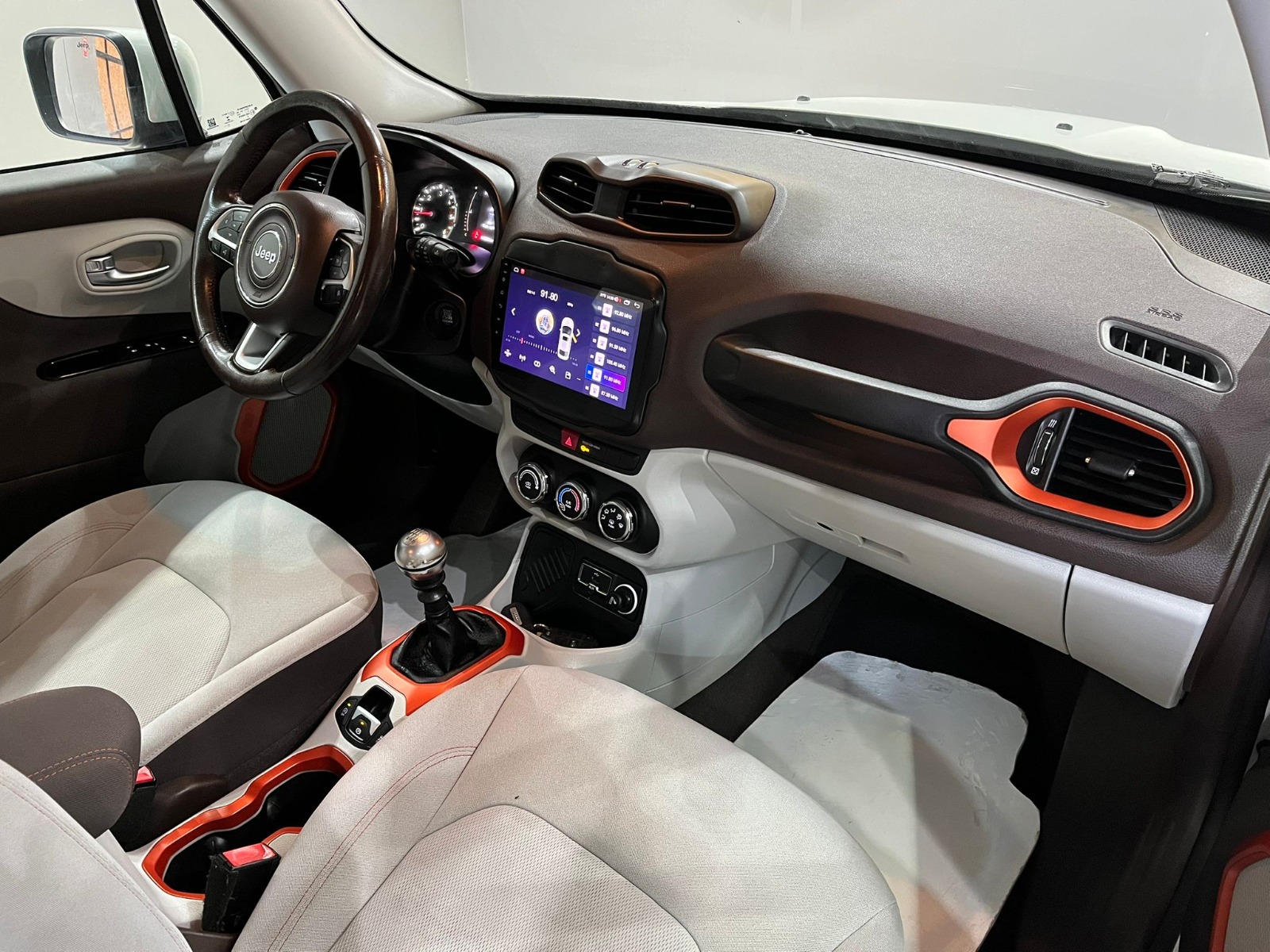 TaksitliOto.Net | 2.El Jeep Renegade SUV 1.6 L MultiJet 4x2 Longitude | Manuel & Dizel | Beyaz | İzmir.2el 2014 Dizel Manuel Jeep Renegade Beyaz Gürel Tasarım Aksesuar Otomotiv San. Tic. Ltd. Şti.