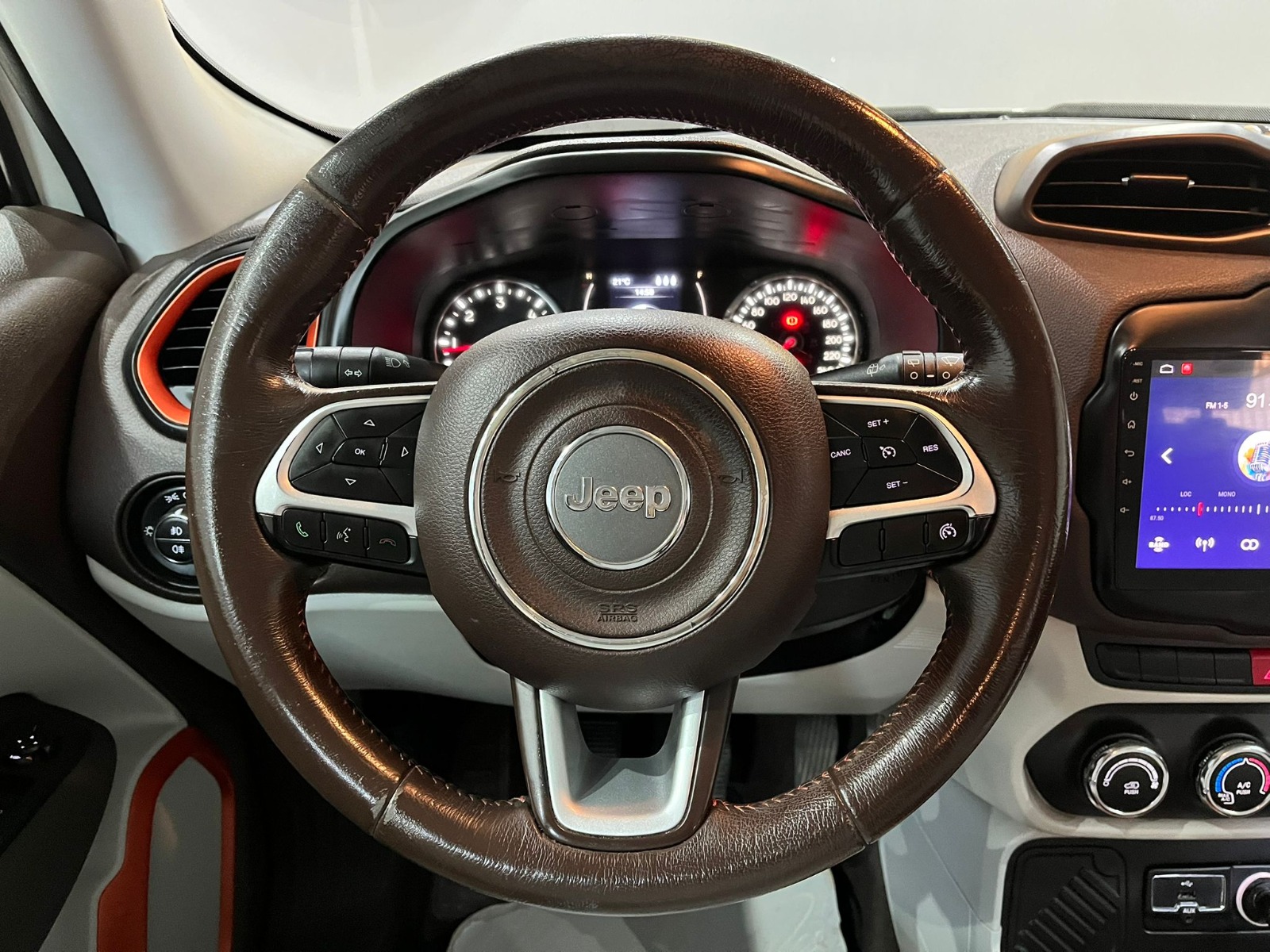 TaksitliOto.Net | 2.El Jeep Renegade SUV 1.6 L MultiJet 4x2 Longitude | Manuel & Dizel | Beyaz | İzmir.2el 2014 Dizel Manuel Jeep Renegade Beyaz Gürel Tasarım Aksesuar Otomotiv San. Tic. Ltd. Şti.