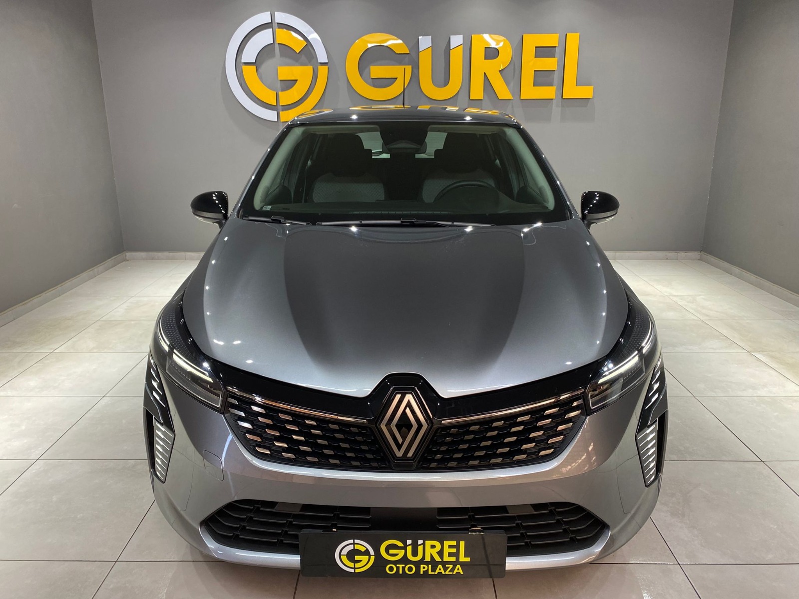 2024 Benzin Otomatik Renault Clio Gri Gürel Tasarım Aksesuar Otomotiv San. Tic. Ltd. Şti.