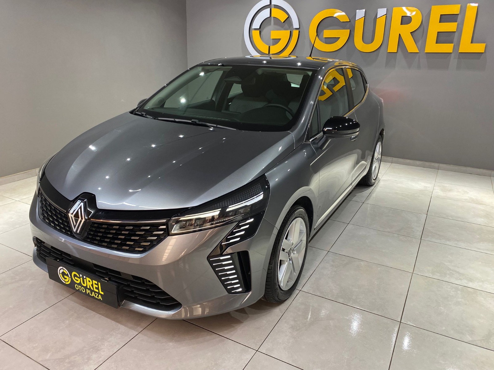 2024 Benzin Otomatik Renault Clio Gri Gürel Tasarım Aksesuar Otomotiv San. Tic. Ltd. Şti.