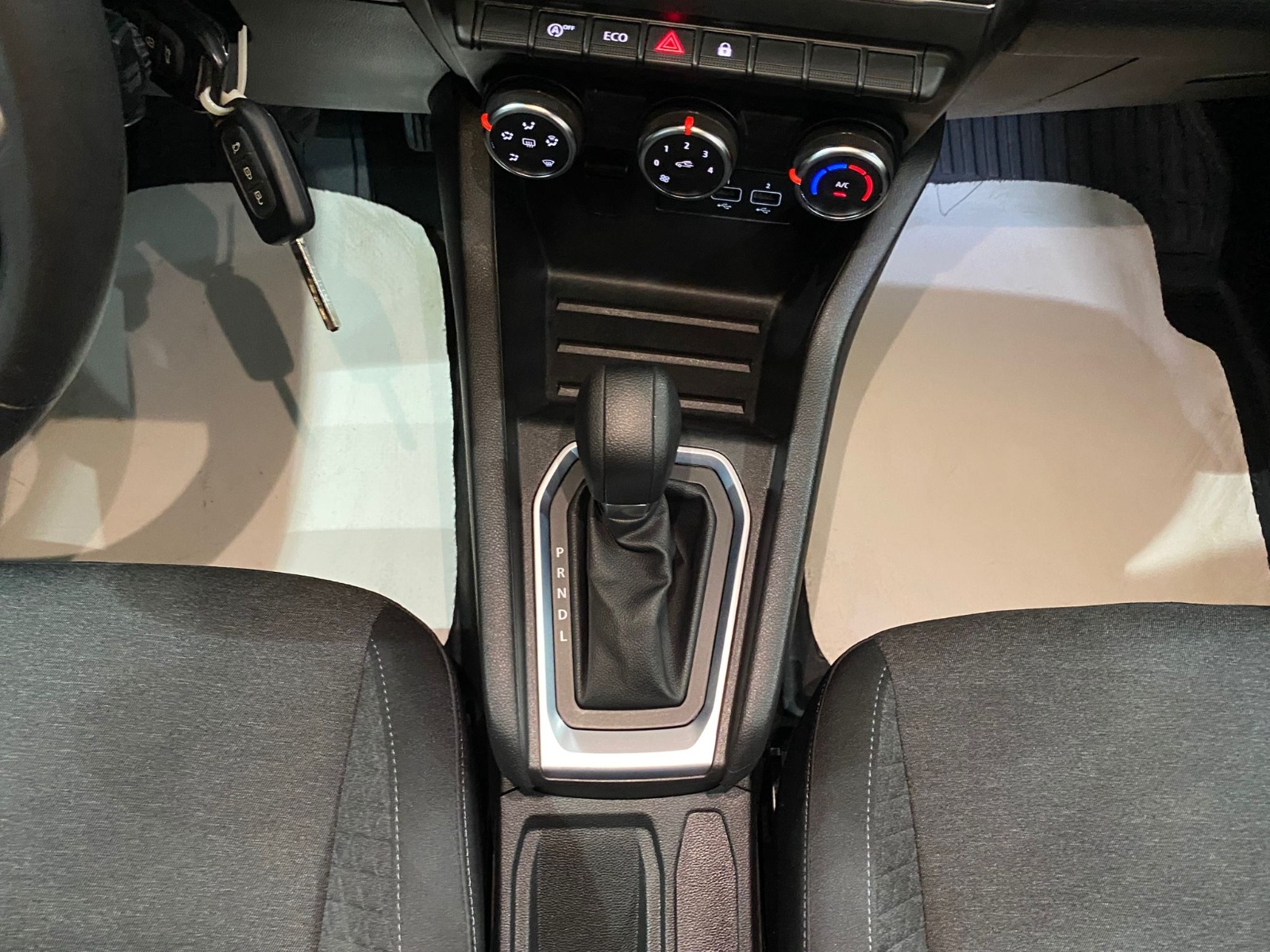 2021 Benzin Otomatik Renault Clio Turuncu Gürel Tasarım Aksesuar Otomotiv San. Tic. Ltd. Şti.