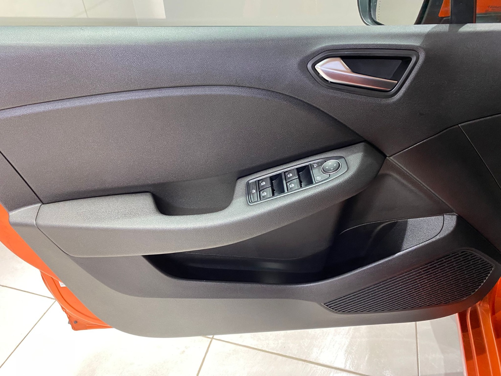 2021 Benzin Otomatik Renault Clio Turuncu Gürel Tasarım Aksesuar Otomotiv San. Tic. Ltd. Şti.