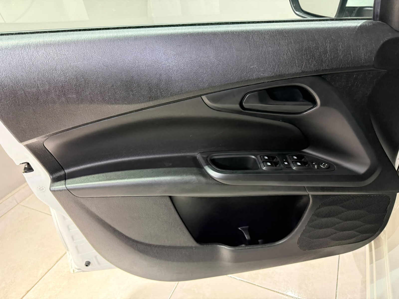 2023 Dizel Manuel Fiat Egea Beyaz Gürel Tasarım Aksesuar Otomotiv San. Tic. Ltd. Şti.