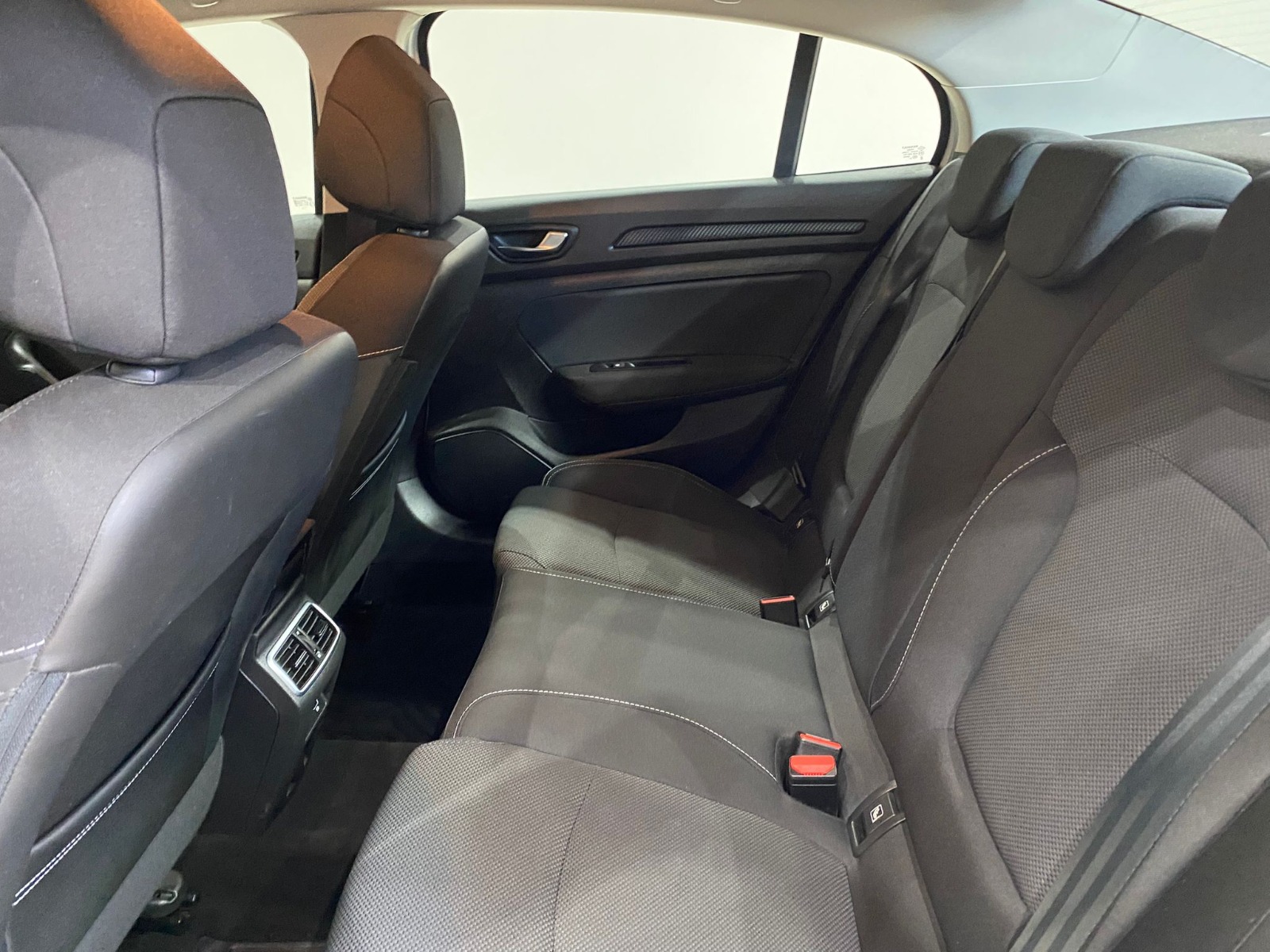 2023 Benzin Otomatik Renault Megane Beyaz Gürel Tasarım Aksesuar Otomotiv San. Tic. Ltd. Şti.