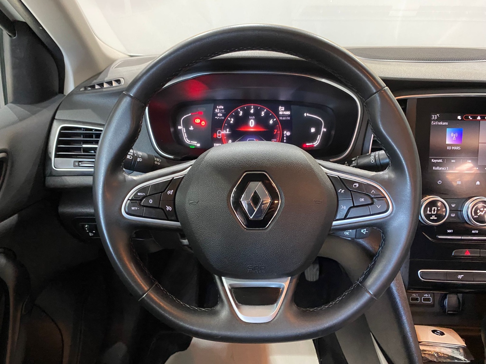 2023 Benzin Otomatik Renault Megane Beyaz Gürel Tasarım Aksesuar Otomotiv San. Tic. Ltd. Şti.