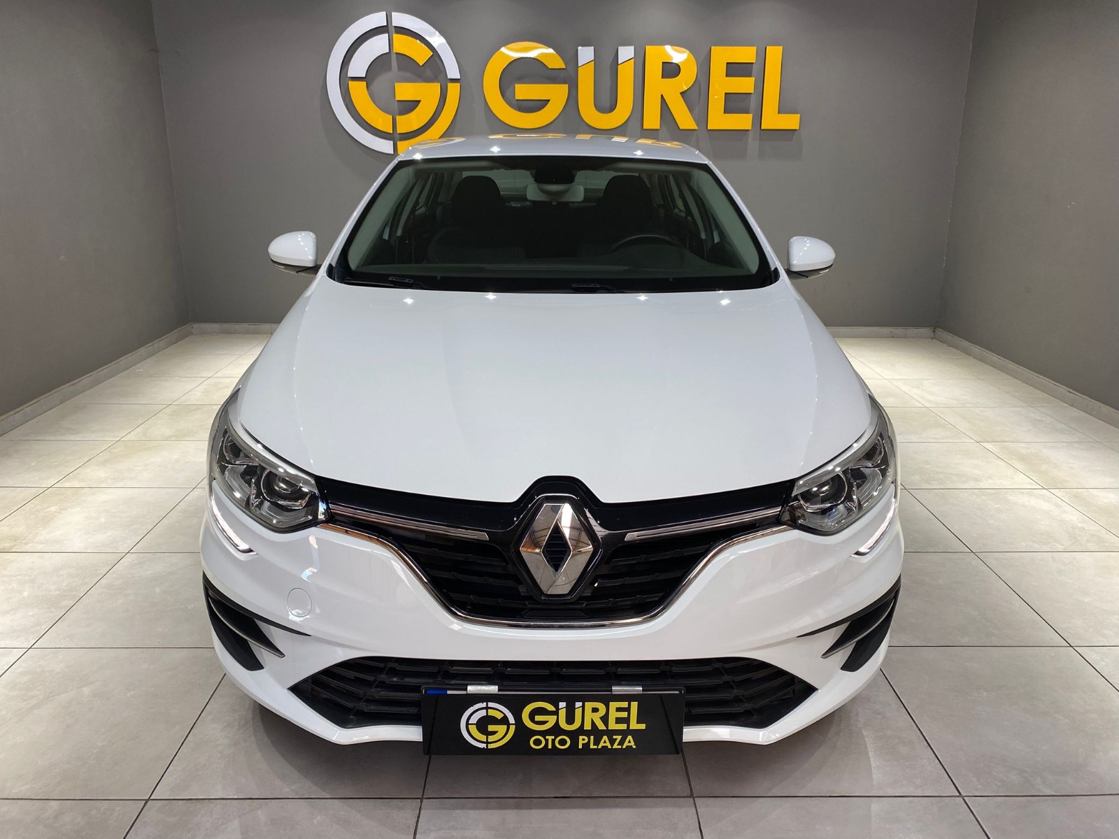 2023 Benzin Otomatik Renault Megane Beyaz Gürel Tasarım Aksesuar Otomotiv San. Tic. Ltd. Şti.