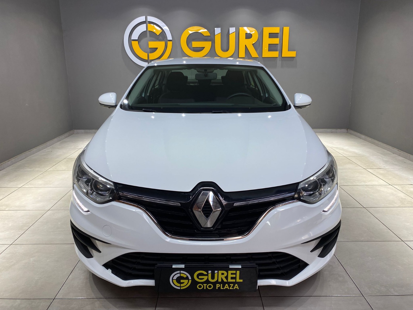 2022 Benzin Otomatik Renault Megane Beyaz Gürel Tasarım Aksesuar Otomotiv San. Tic. Ltd. Şti.