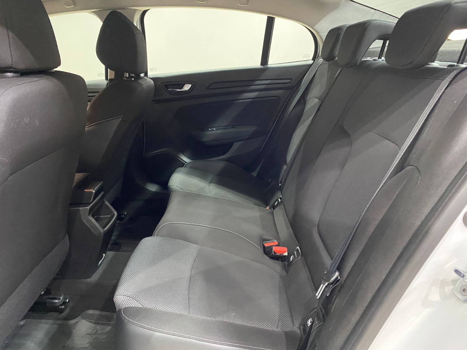 2022 Benzin Otomatik Renault Megane Beyaz Gürel Tasarım Aksesuar Otomotiv San. Tic. Ltd. Şti.