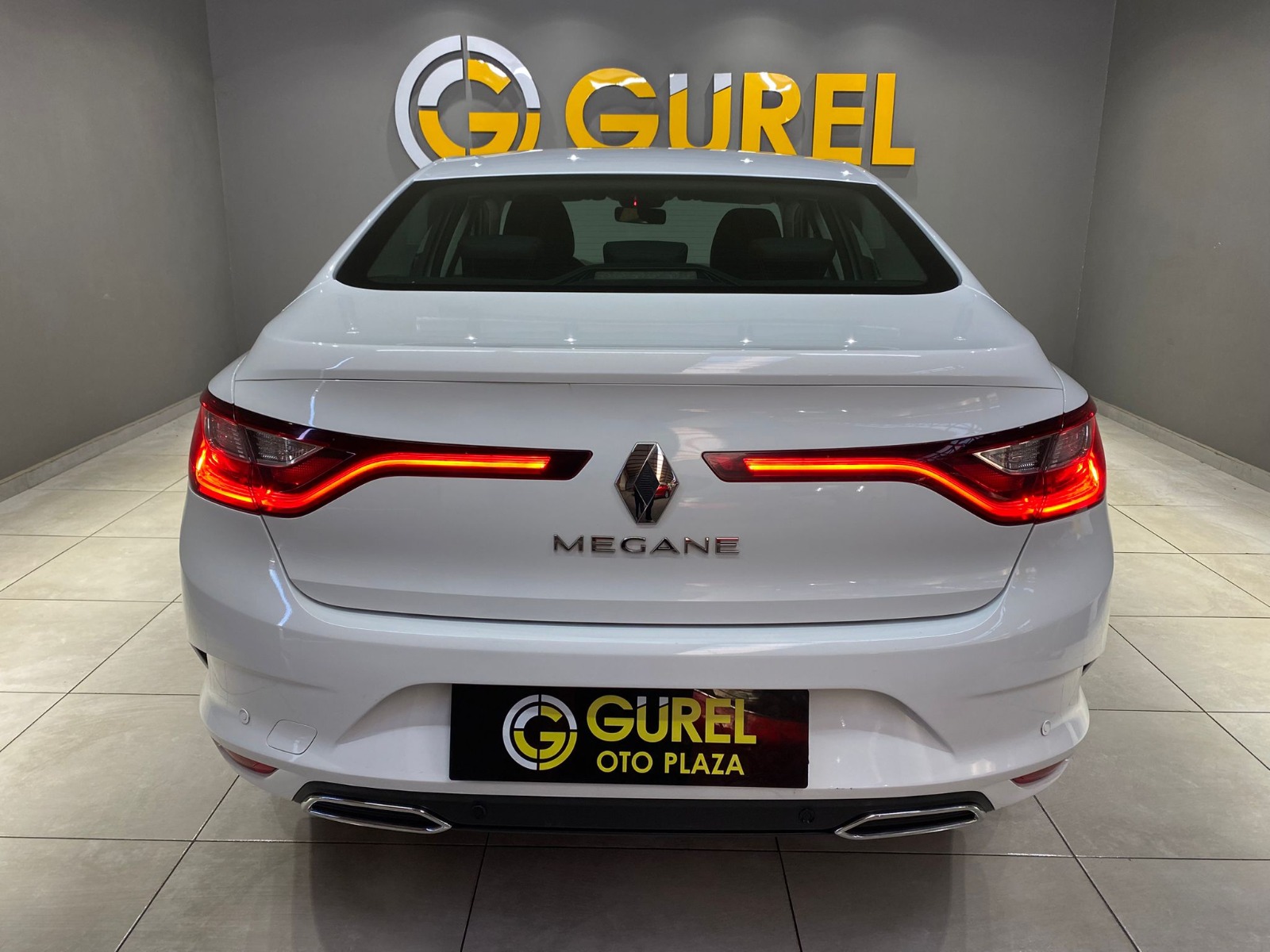 2022 Benzin Otomatik Renault Megane Beyaz Gürel Tasarım Aksesuar Otomotiv San. Tic. Ltd. Şti.