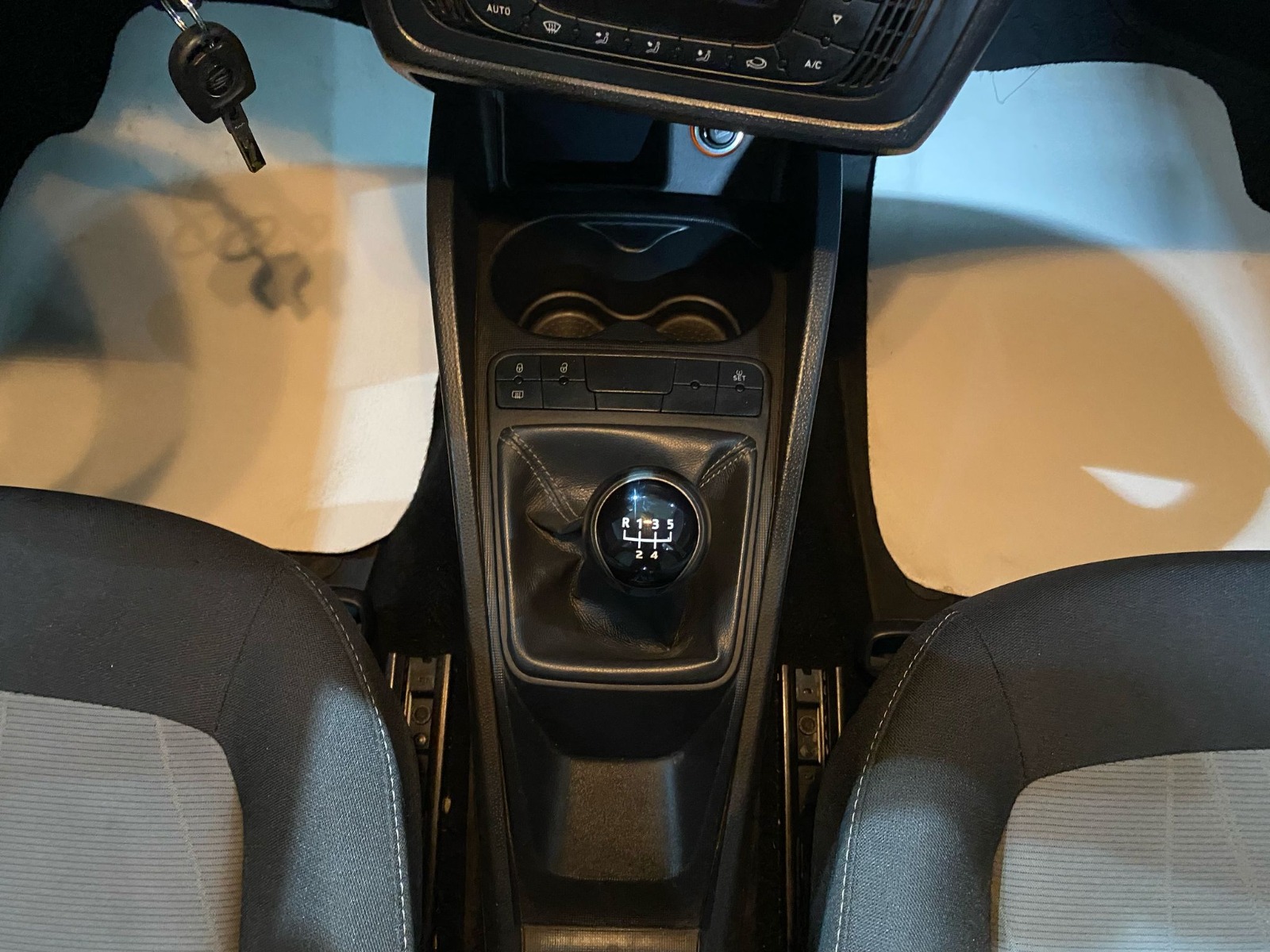 2015 Benzin + LPG Manuel Seat Ibiza Beyaz Gürel Tasarım Aksesuar Otomotiv San. Tic. Ltd. Şti.