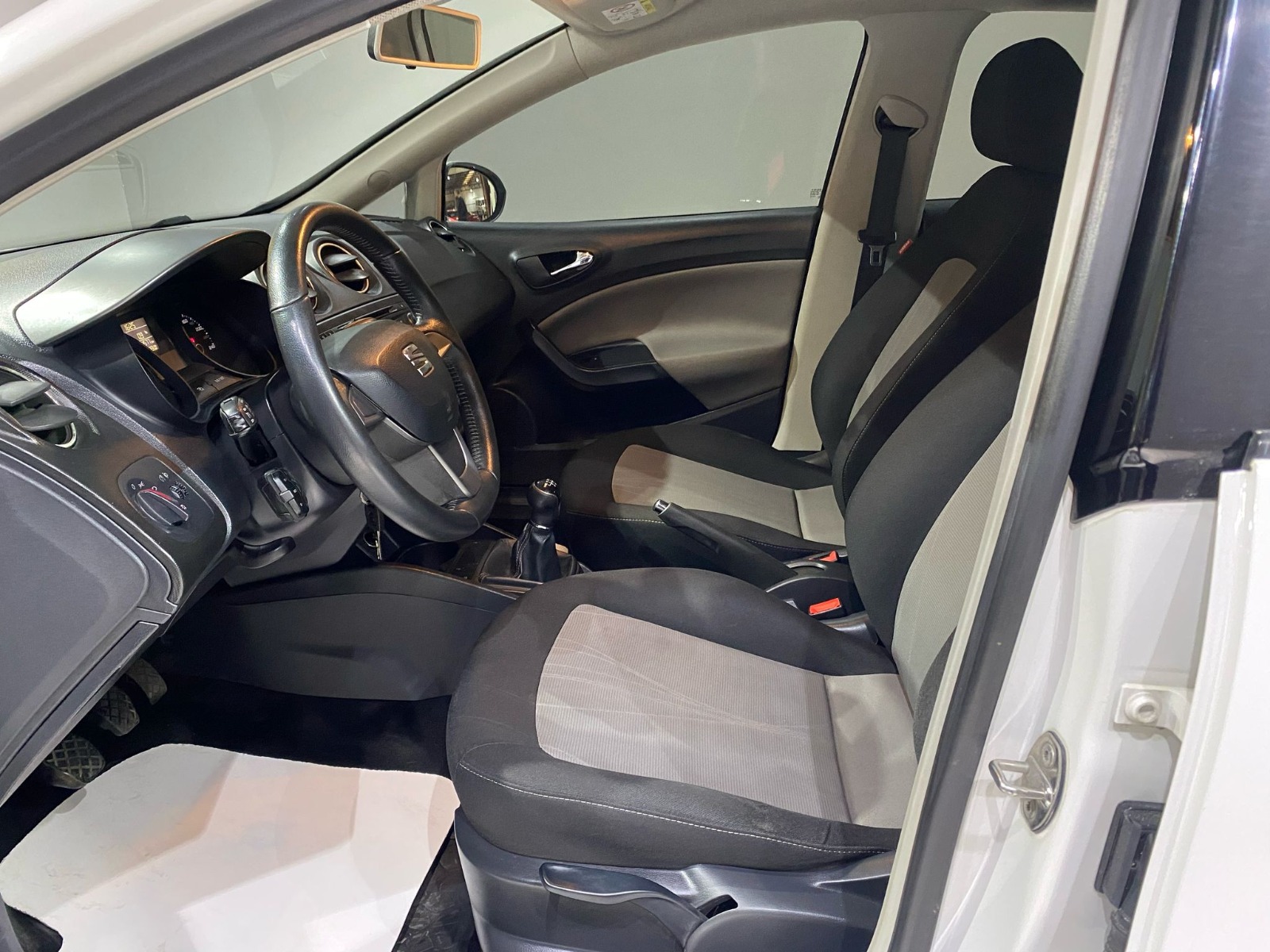 2015 Benzin + LPG Manuel Seat Ibiza Beyaz Gürel Tasarım Aksesuar Otomotiv San. Tic. Ltd. Şti.