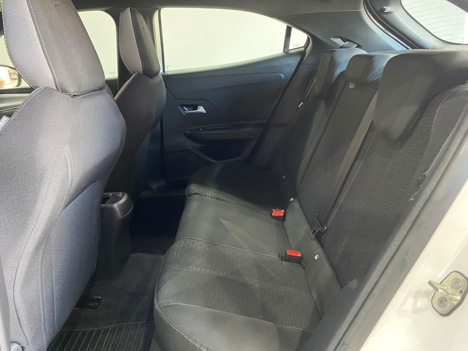 2025 Benzin Otomatik Opel Mokka Beyaz Gürel Tasarım Aksesuar Otomotiv San. Tic. Ltd. Şti.