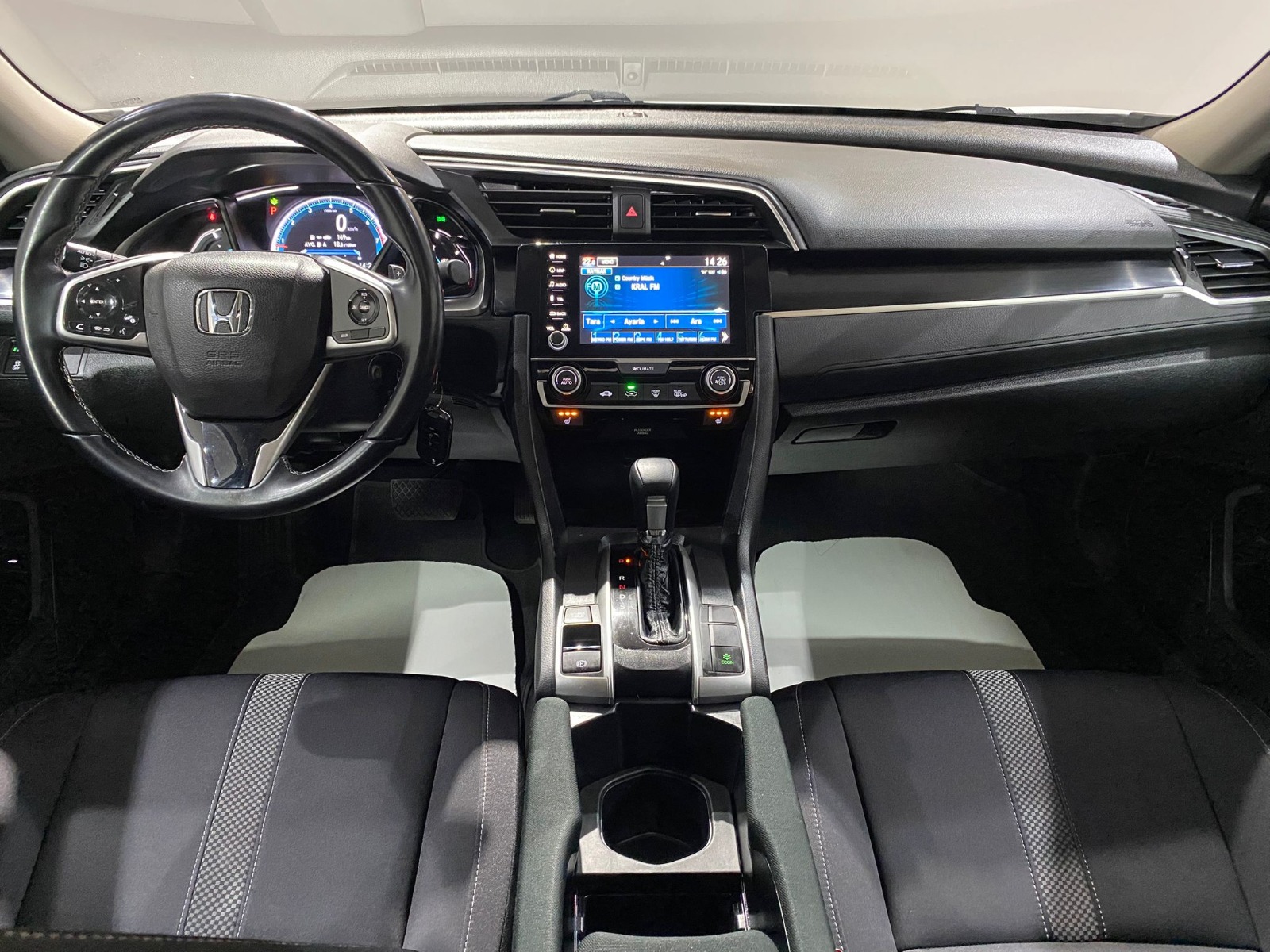 2021 Benzin Otomatik Honda Civic Beyaz Gürel Tasarım Aksesuar Otomotiv San. Tic. Ltd. Şti.