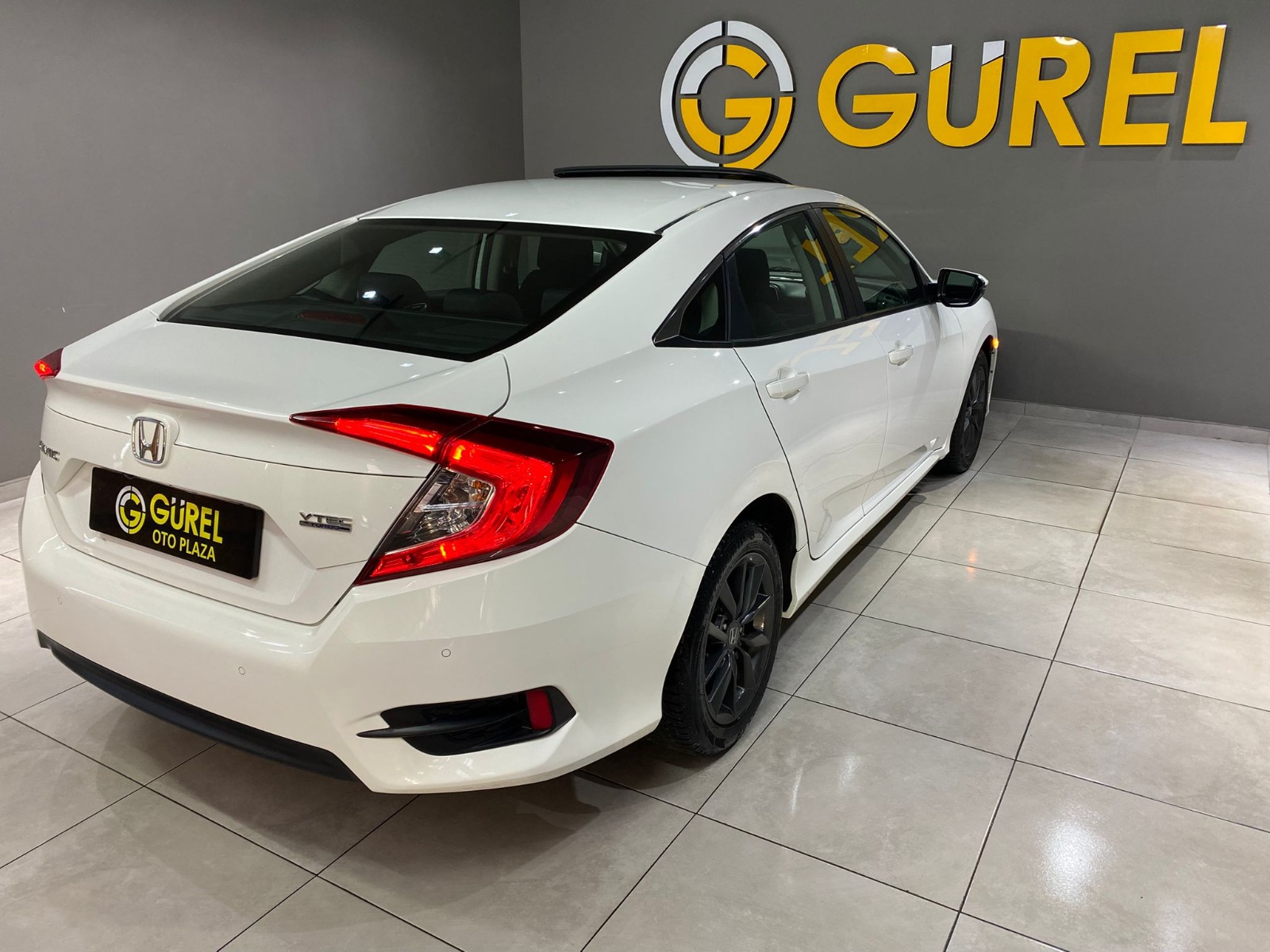 2021 Benzin Otomatik Honda Civic Beyaz Gürel Tasarım Aksesuar Otomotiv San. Tic. Ltd. Şti.