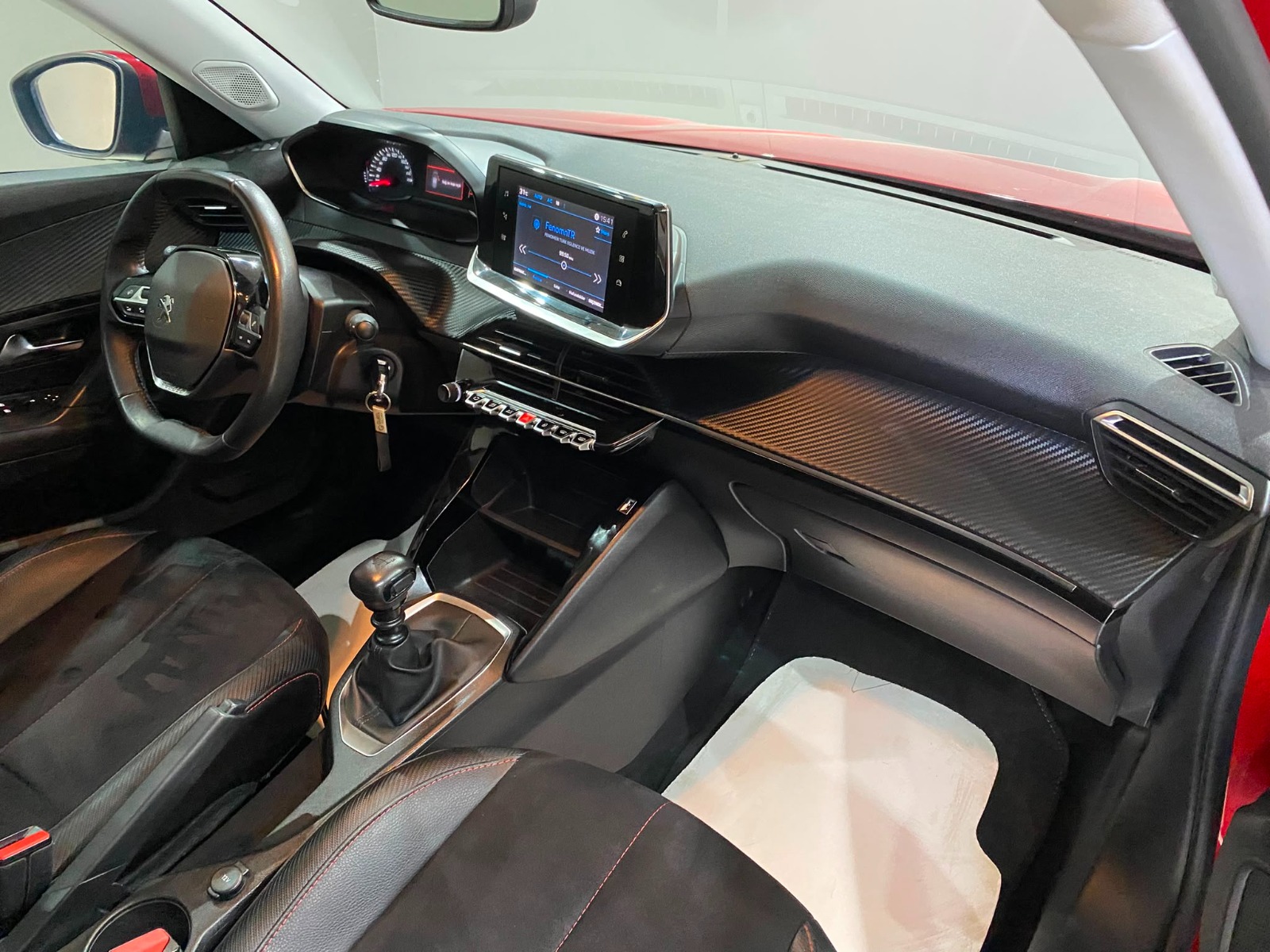 2021 Benzin Manuel Peugeot 2008 Kırmızı Gürel Tasarım Aksesuar Otomotiv San. Tic. Ltd. Şti.