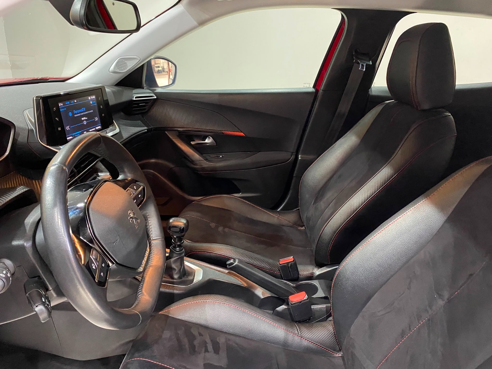 2021 Benzin Manuel Peugeot 2008 Kırmızı Gürel Tasarım Aksesuar Otomotiv San. Tic. Ltd. Şti.