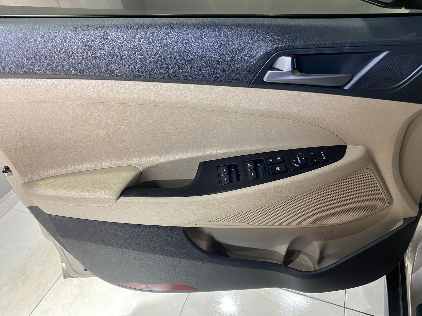 2016 Benzin Otomatik Hyundai Tucson Gri Gürel Tasarım Aksesuar Otomotiv San. Tic. Ltd. Şti.